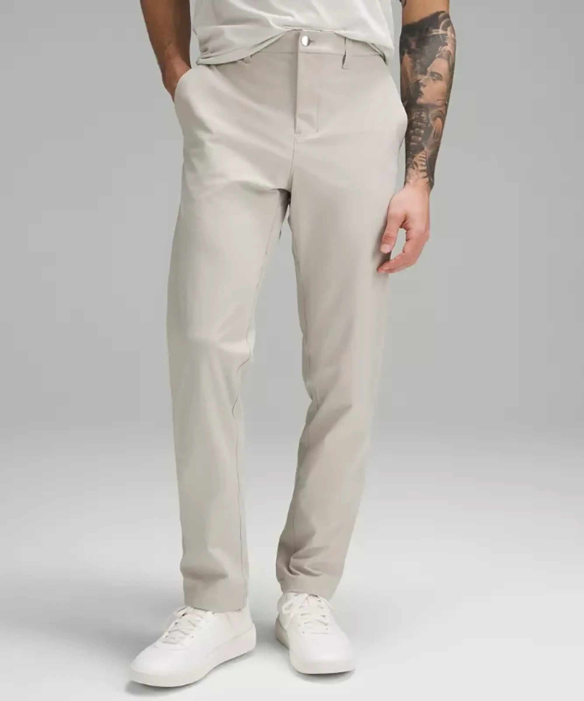 lululemon – Men's ABC Classic-Fit Trousers 34L Warpstreme – Color Khaki – Size 28