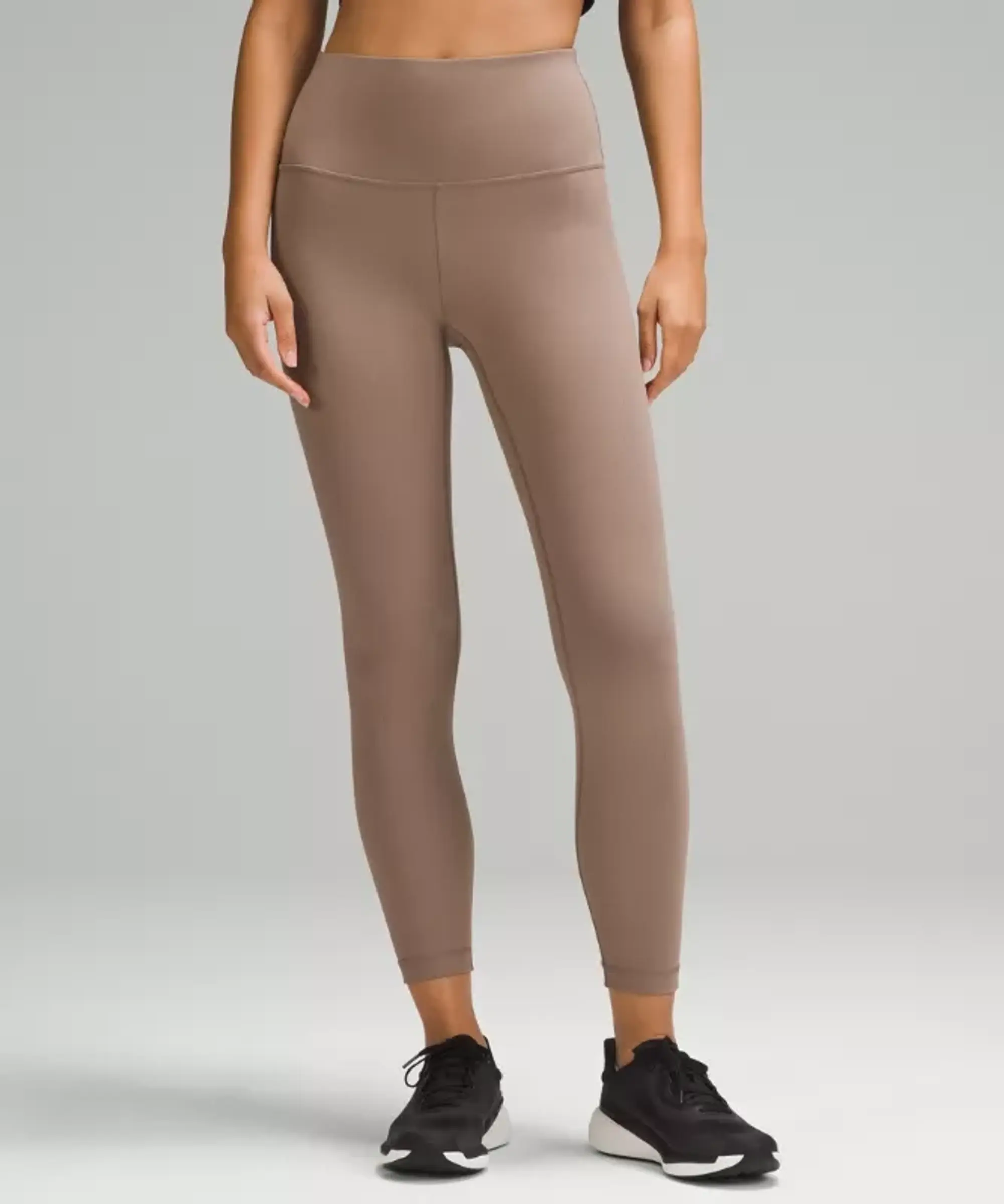lululemon – Women's Wunder Train High-Rise Ribbed Tight Leggings – 25" – Color Brown – Size 0
