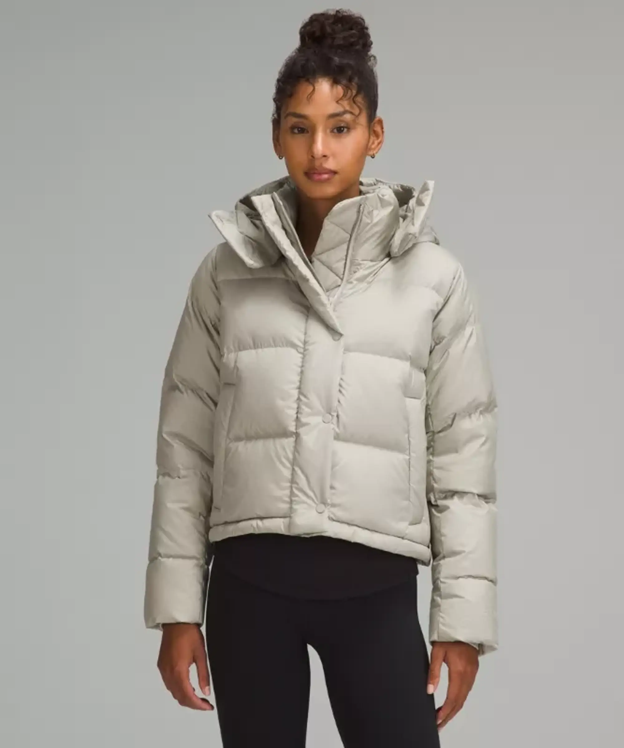 lululemon – Women's Wunder Puff 600-Down-Fill Cropped Jacket – Color Khaki – Size 10