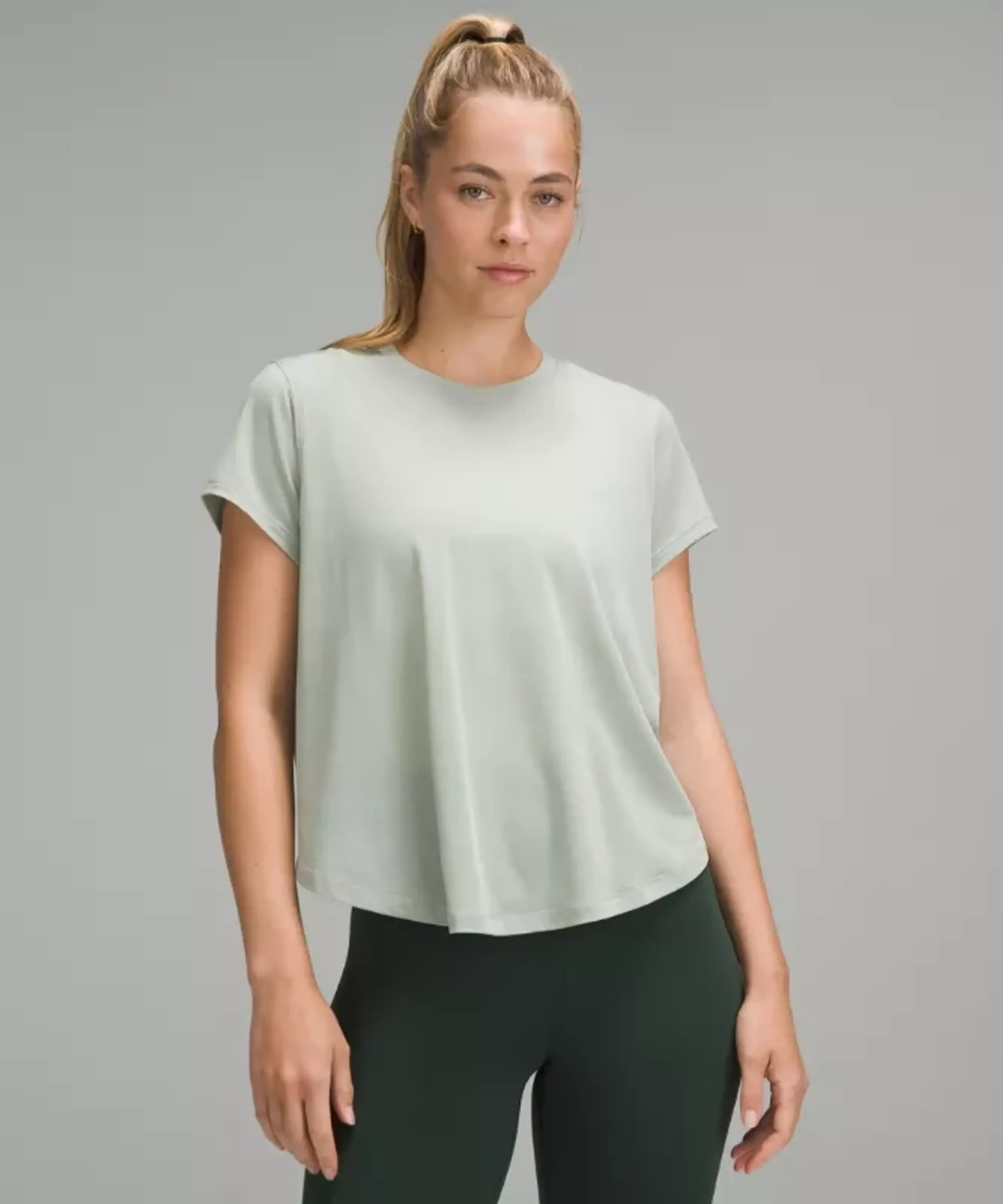 lululemon – Women's Lightweight Training Short-Sleeve Shirt – Color Grey/Green/Pastel – Size 0