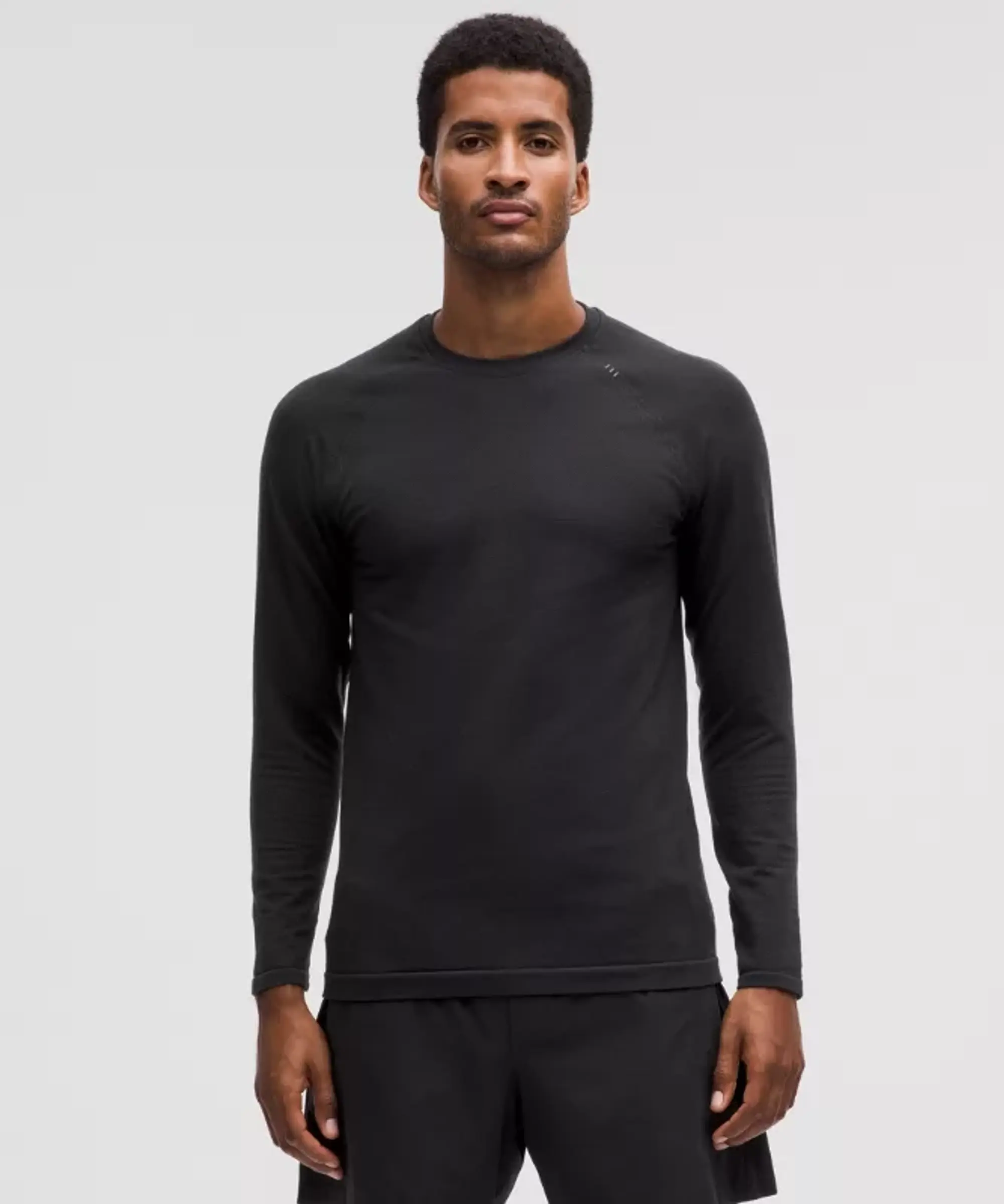 lululemon – Men's Seamless Base Layer Long-Sleeve Shirt – Color Black – Size L