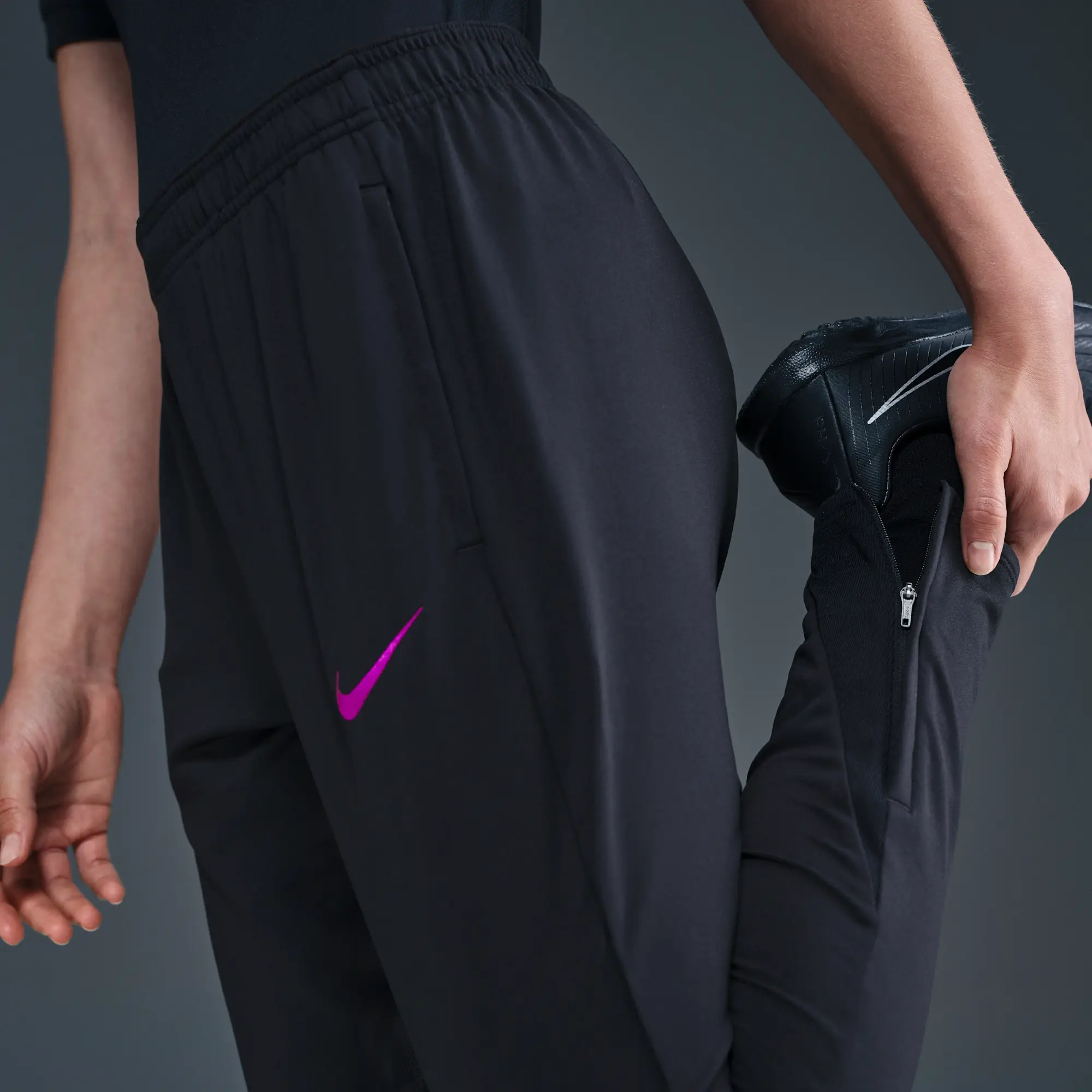 England Strike Women's Nike Dri-FIT Football Knit Pants - Black - Sustainable Materials