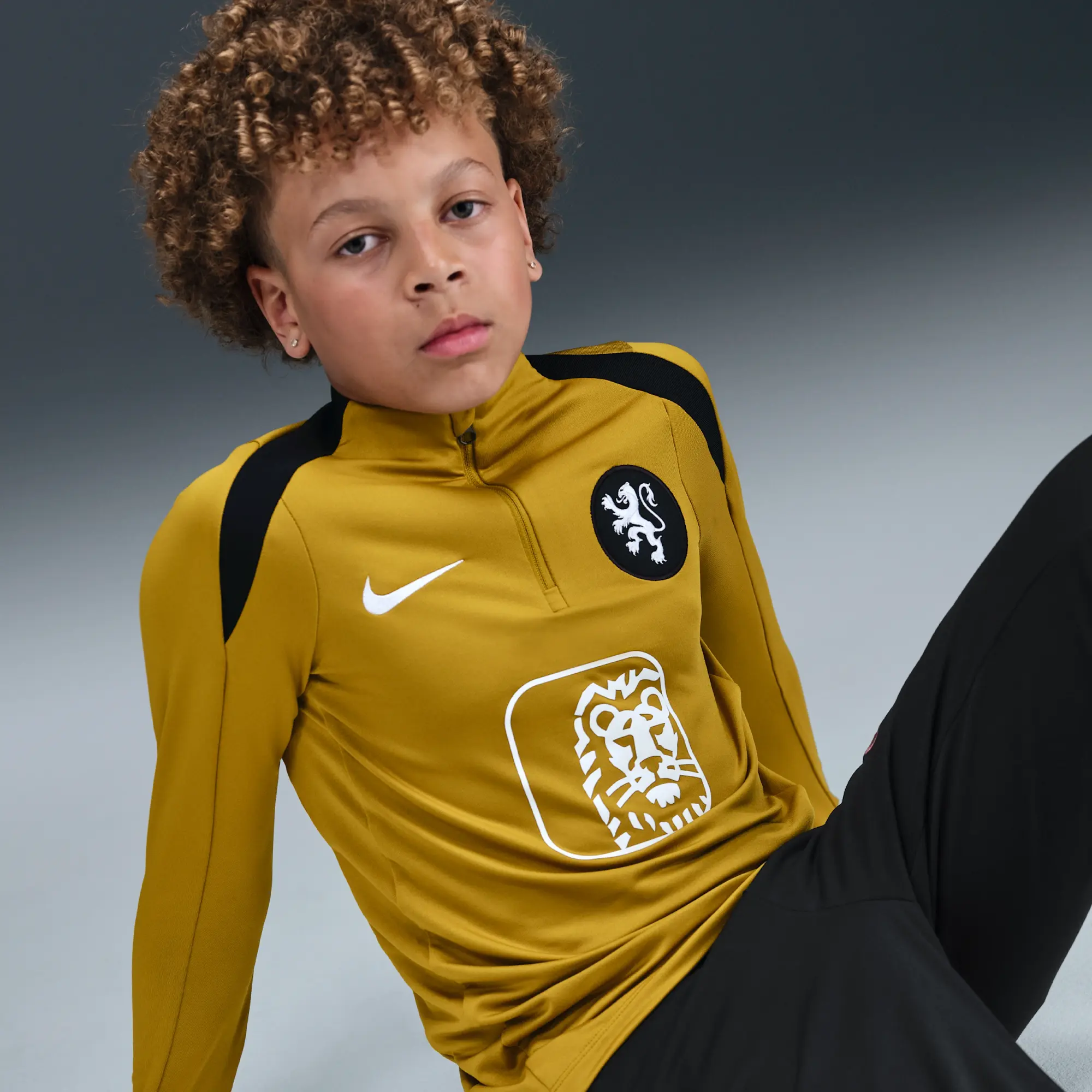 Netherlands Strike Older Kids' Nike Dri-FIT Football Drill Top - Brown - Polyester/Elastane