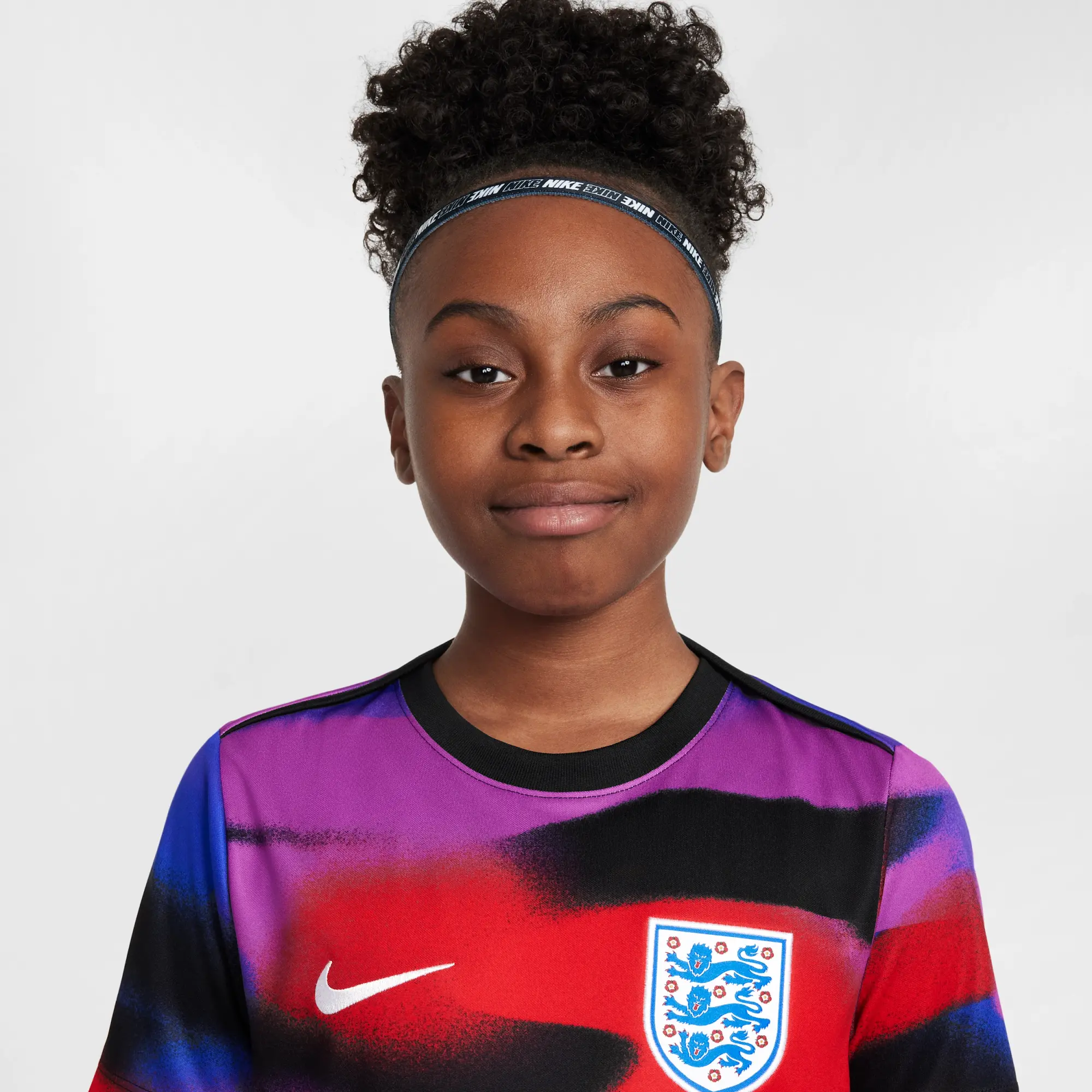 England Academy Pro Older Kids' Nike Dri-FIT Football Pre-Match Short-Sleeve Top - Blue - Polyester