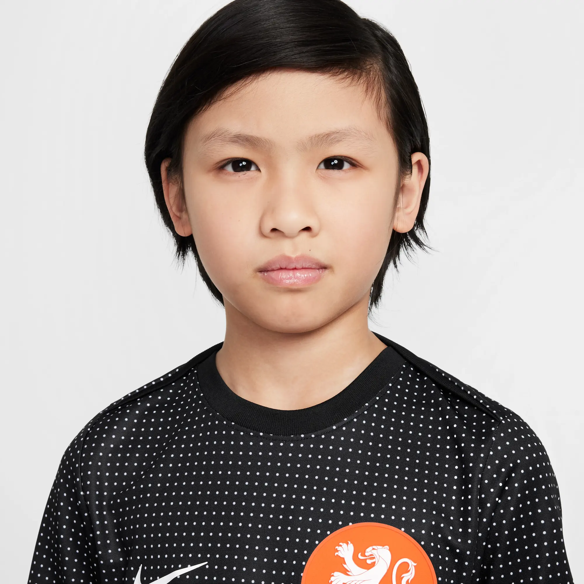 Netherlands Academy Pro Older Kids' Nike Dri-FIT Football Pre-Match Short-Sleeve Top - Black - Polyester