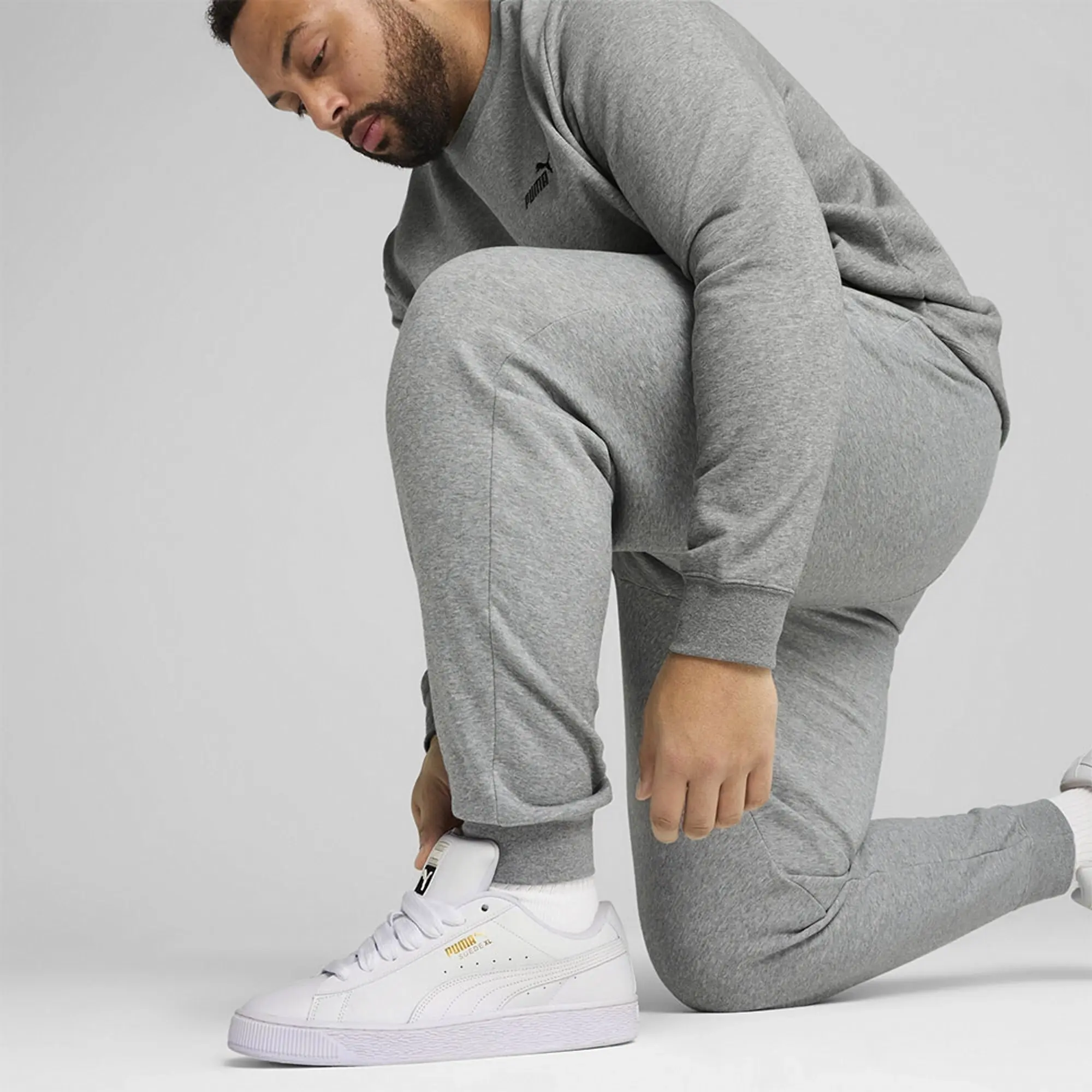 PUMA Essentials No. 1 Logo Sweatpants Men, Medium Grey Heather