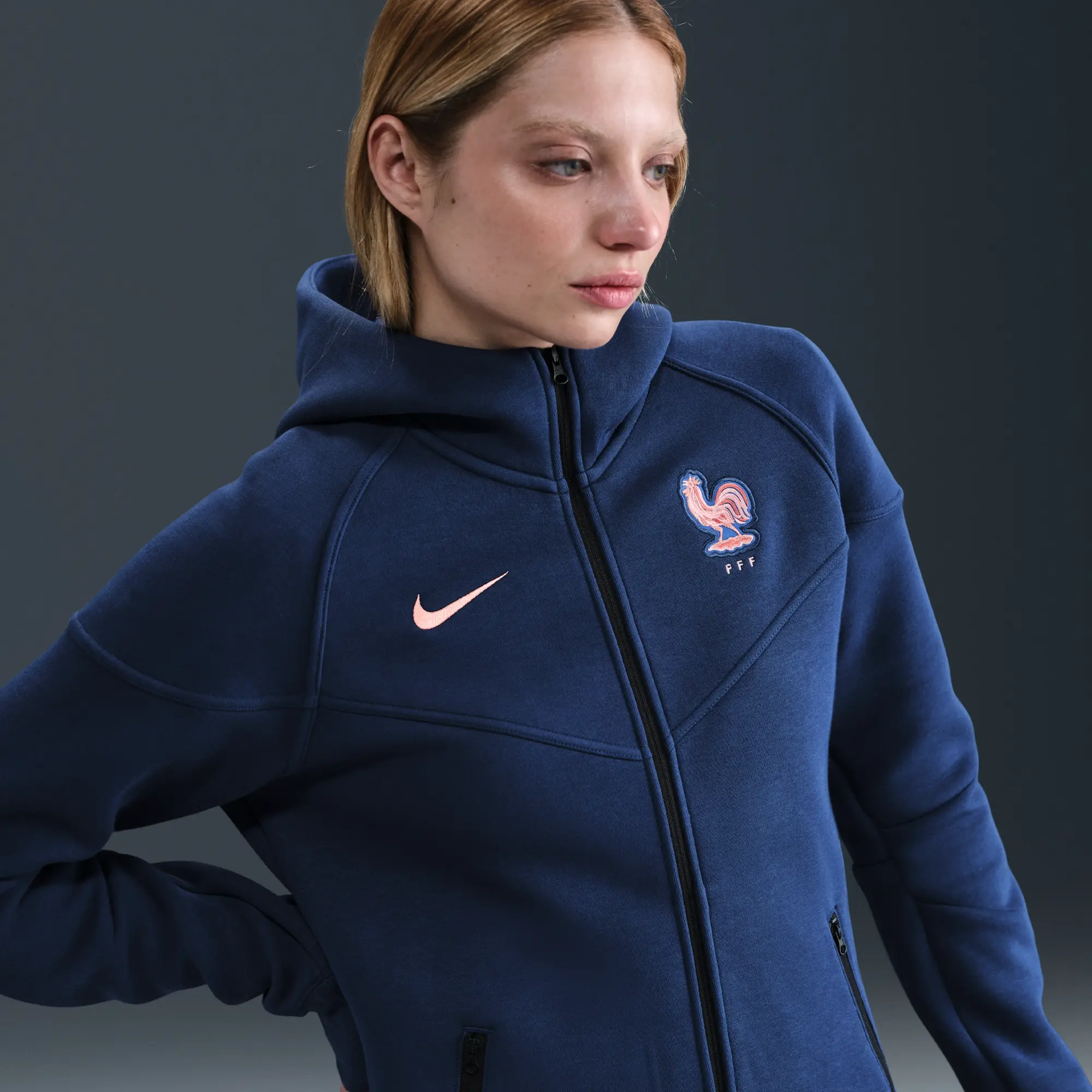 FFF Tech Windrunner Women's Nike Football Fleece Full-Zip Hoodie - Blue - Sustainable Materials