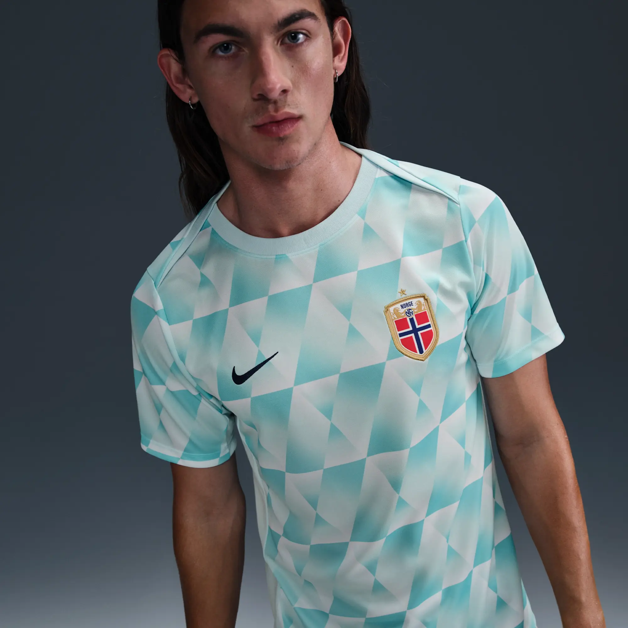 Norway Academy Pro Men's Nike Dri-FIT Football Pre-Match Short-Sleeve Top - Blue - Recycled Polyester