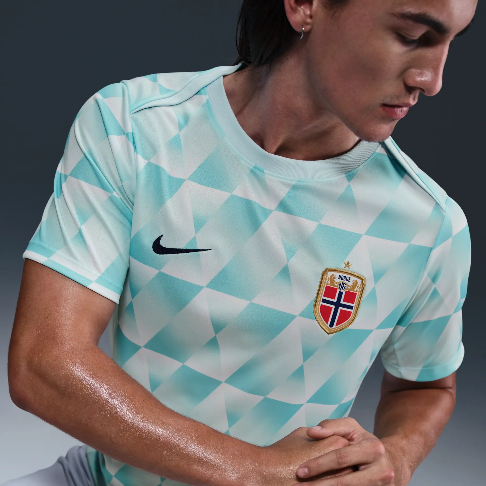 Norway Academy Pro Men's Nike Dri-FIT Football Pre-Match Short-Sleeve Top - Blue - Recycled Polyester