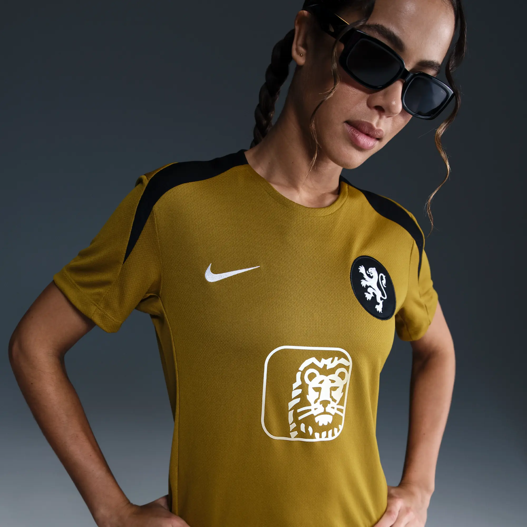 Netherlands Strike Women's Nike Dri-FIT Football Short-Sleeve Top - Brown - Sustainable Materials