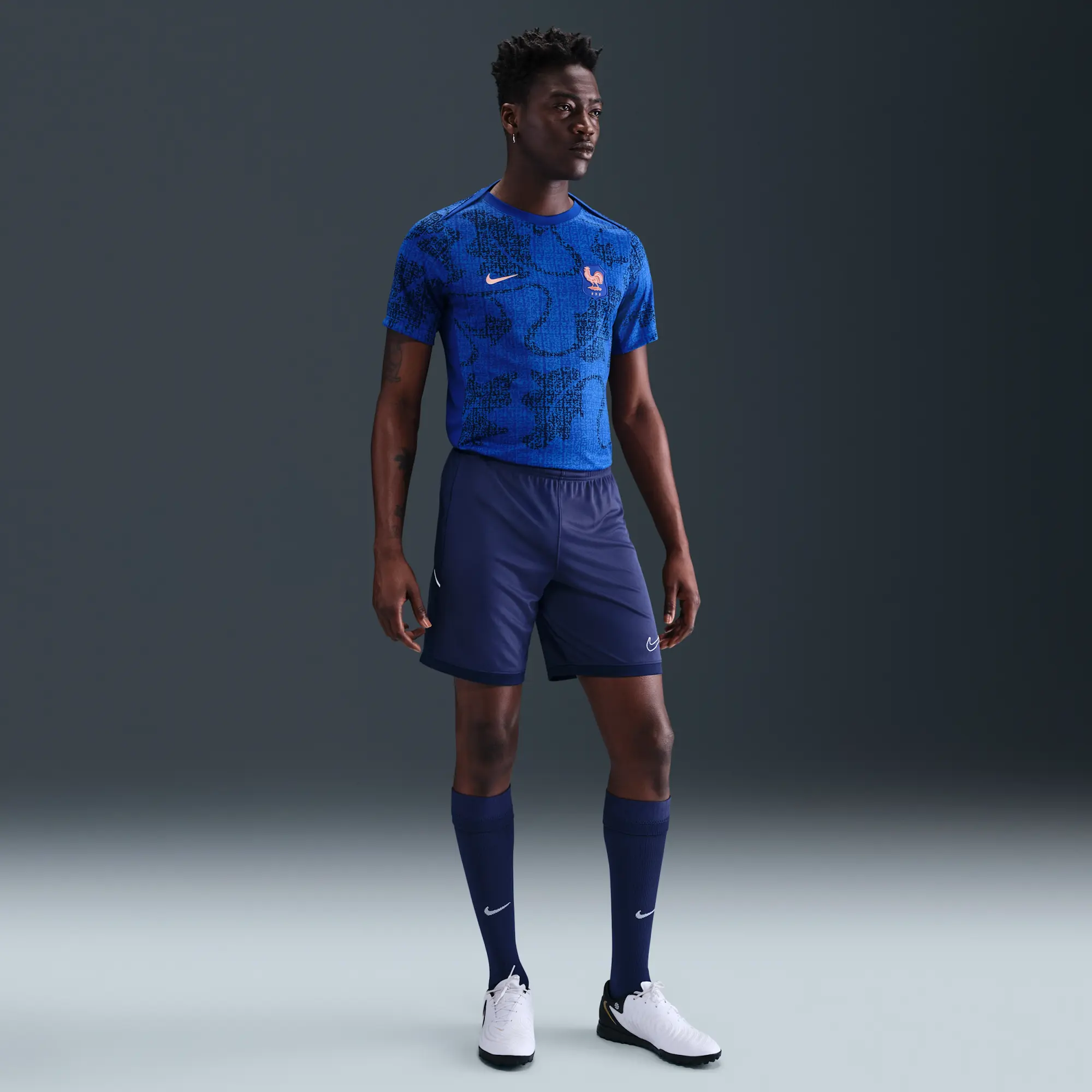 FFF Academy Pro Men's Nike Dri-FIT Football Pre-Match Short-Sleeve Top - Blue - Recycled Polyester