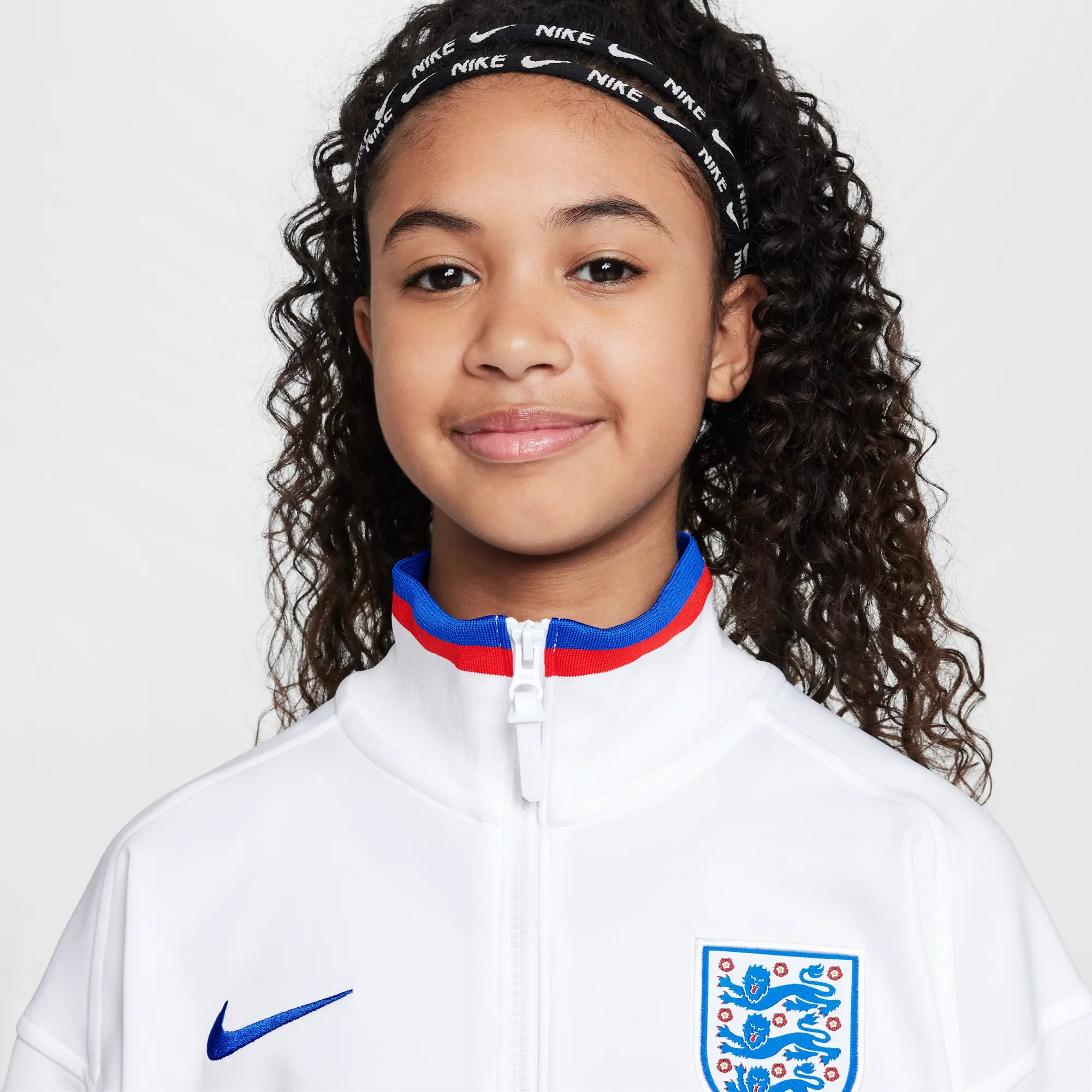 England Academy Pro Home Older Kids' Nike Dri-FIT Football Anthem Jacket - White - Recycled Polyester