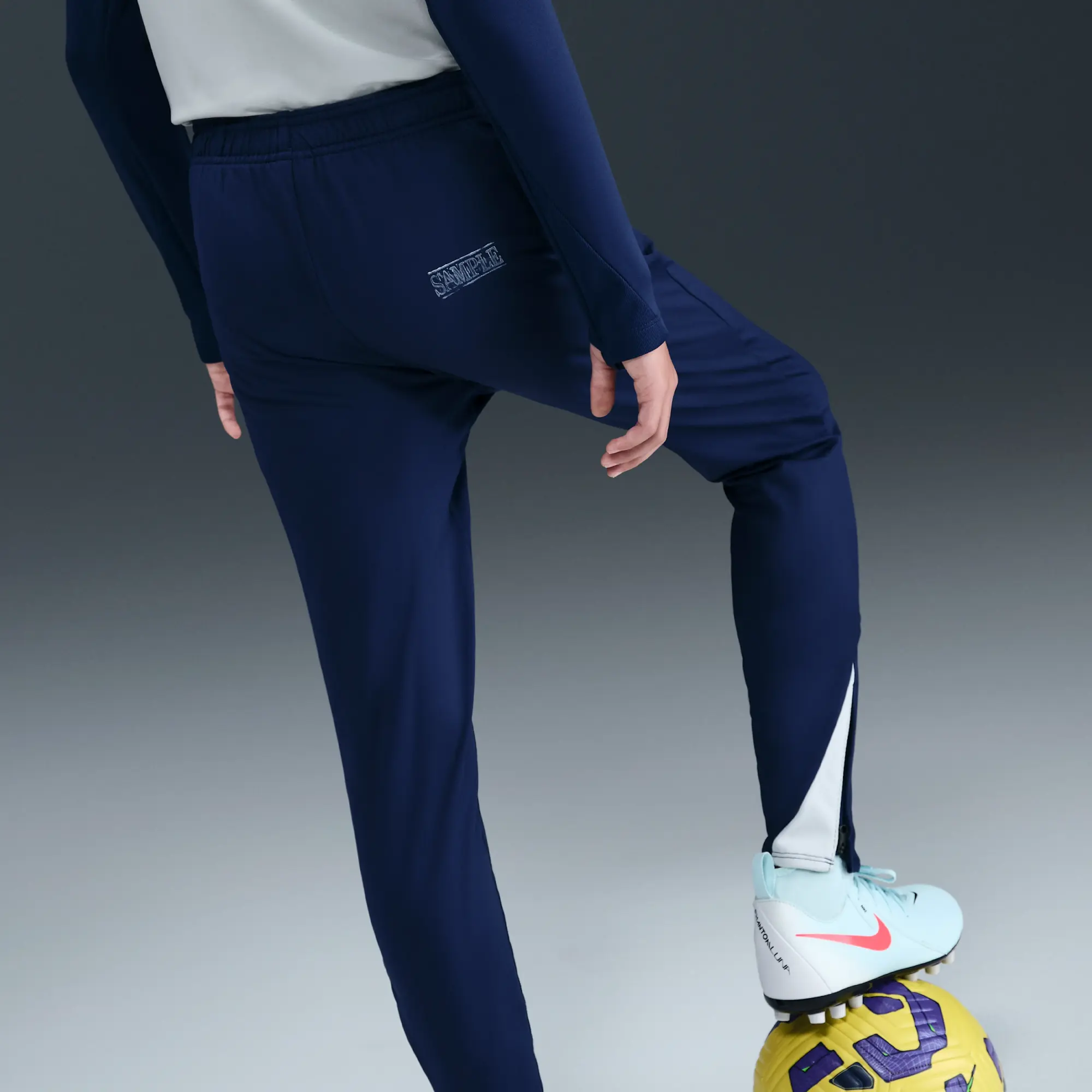 Inter Milan Strike Older Kids' Nike Dri-FIT Football Knit Pants - Blue - Sustainable Materials