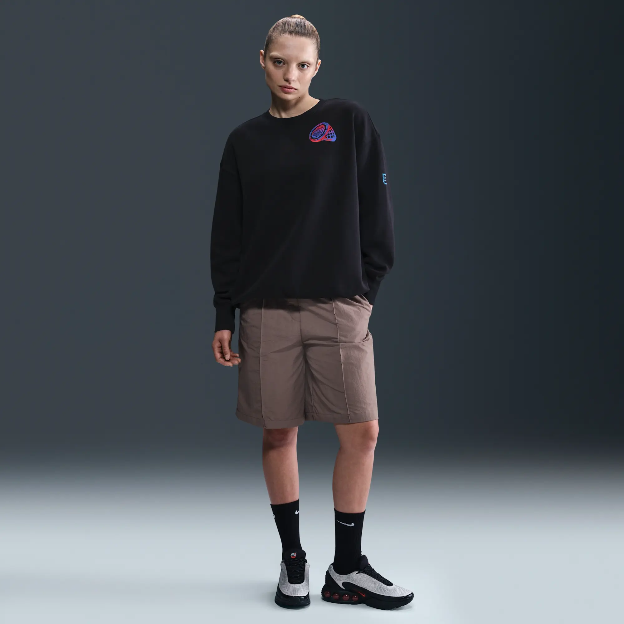 England Phoenix Fleece Women's Nike Football Oversized Crew-Neck Sweatshirt - Black - Fleece > Phoenix Fleece