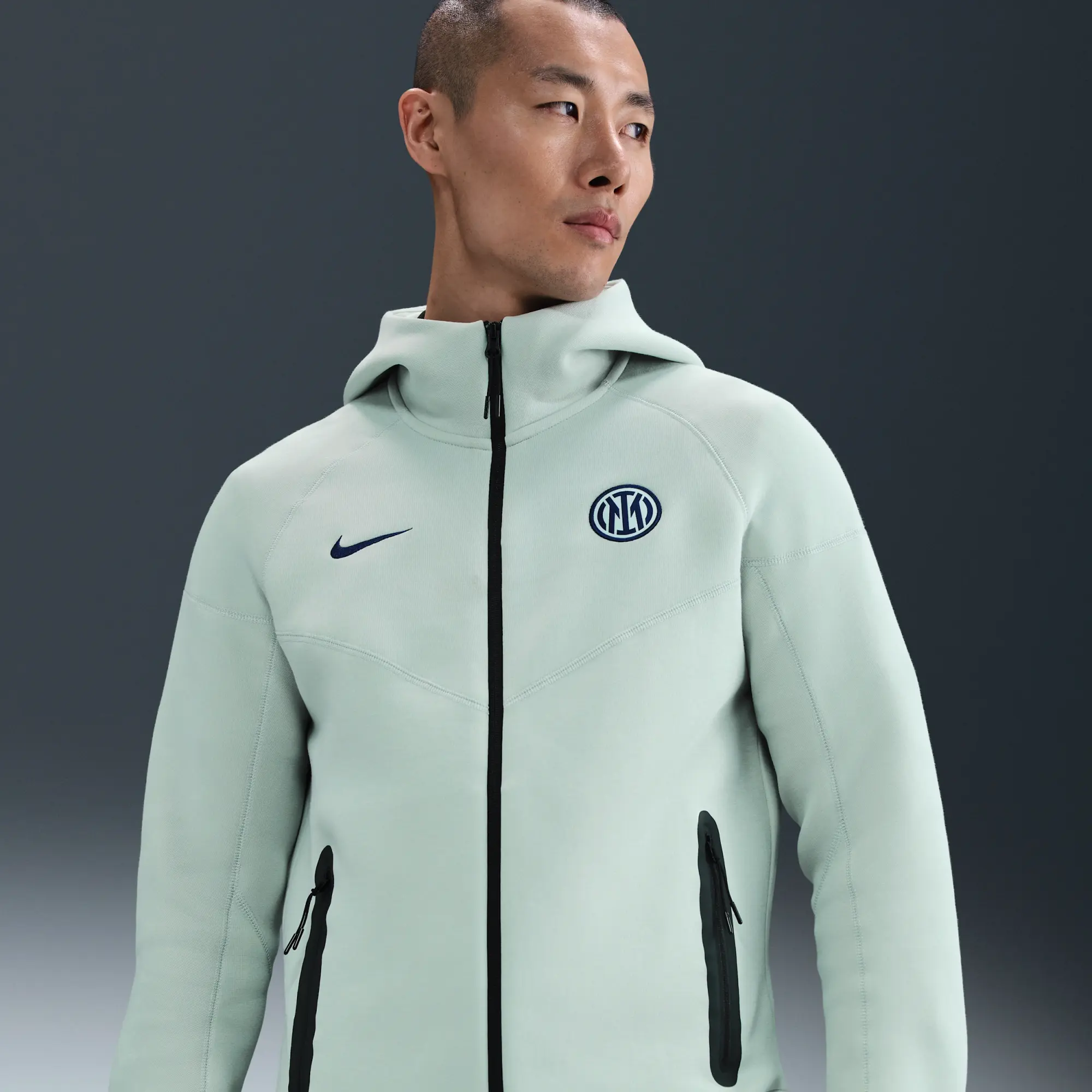 Inter Milan Tech Windrunner Men's Nike Football Full-Zip Hoodie - Grey - Sustainable Materials