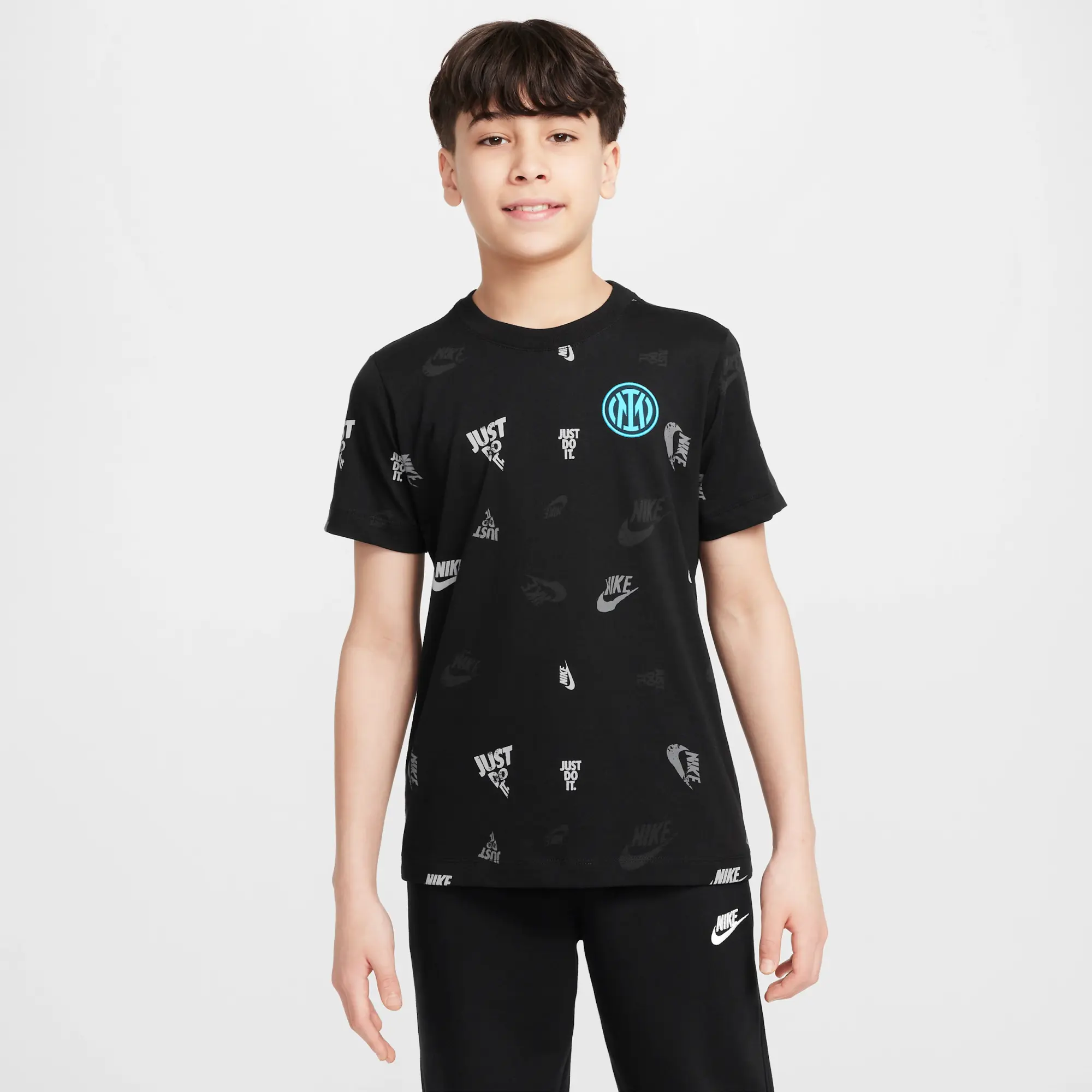 Inter Milan Older Kids' Nike Football Printed T-Shirt - Black