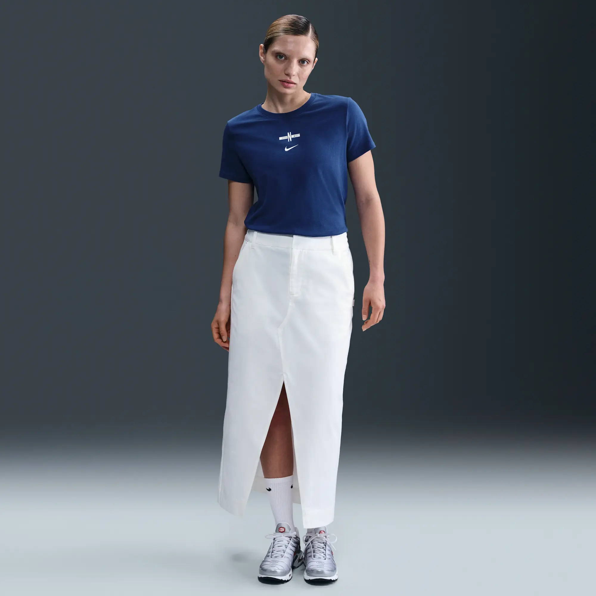 England Women's Nike Football T-Shirt - Blue - Cotton