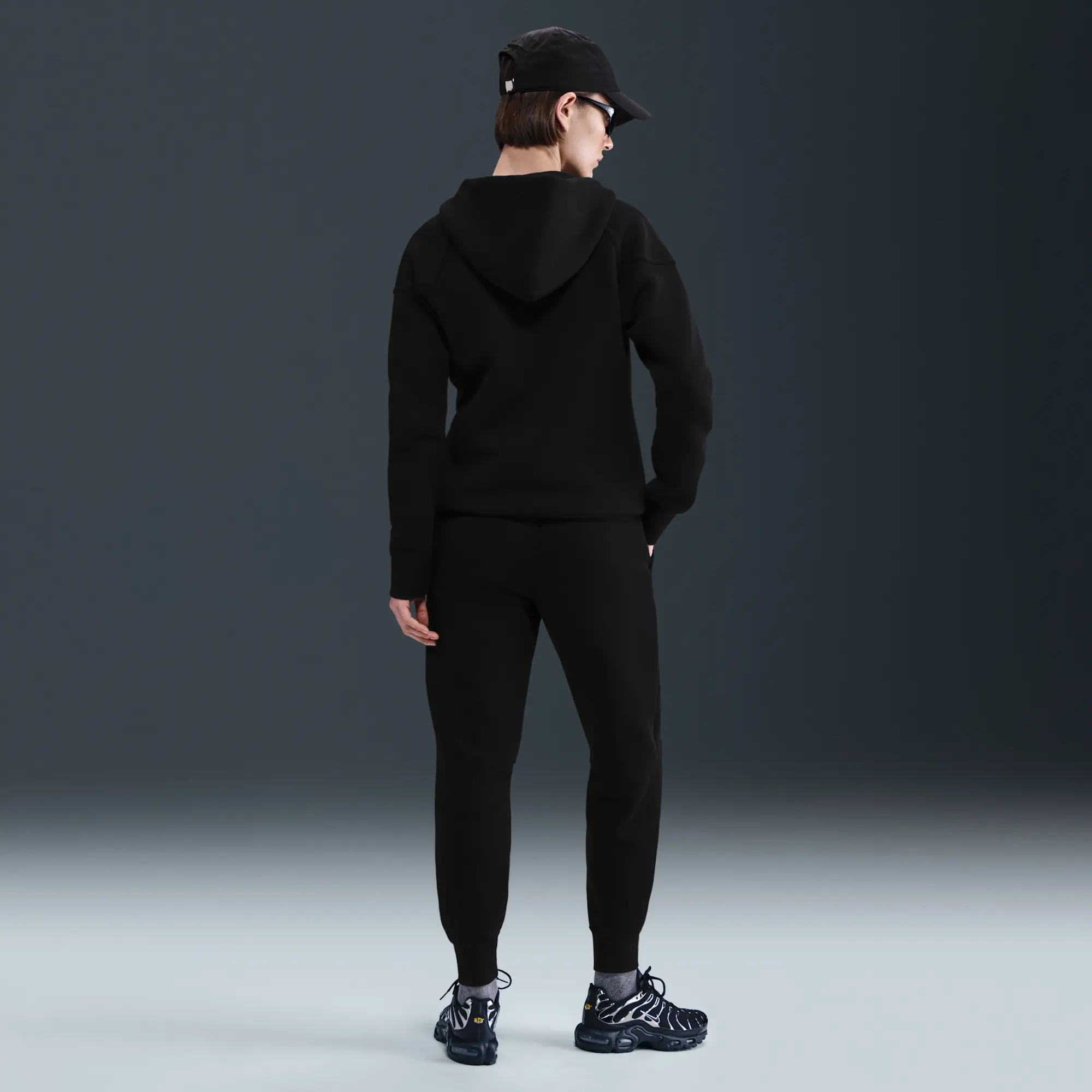 England Tech Women's Nike Football Fleece Mid-Rise Joggers - Black - Cotton/Polyester
