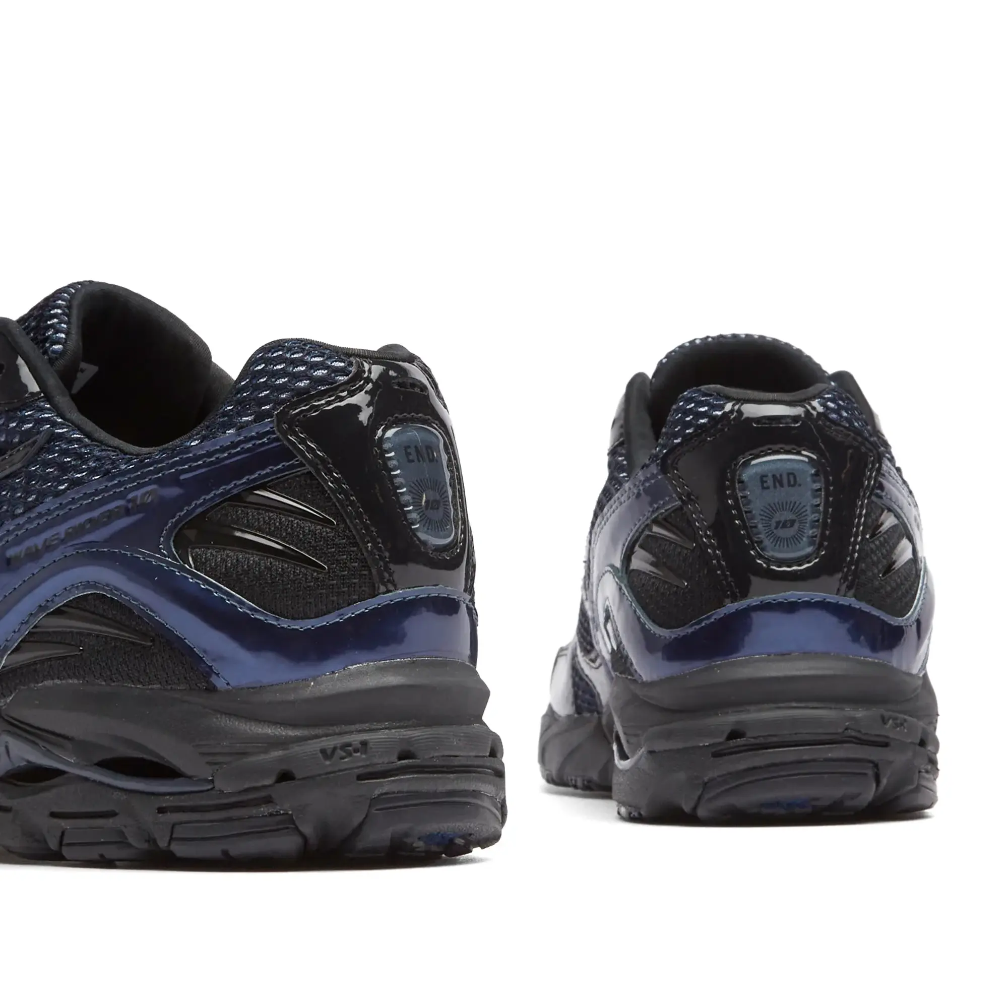 END. x Mizuno Wave Rider 10 Black Beauty/Estate Blue