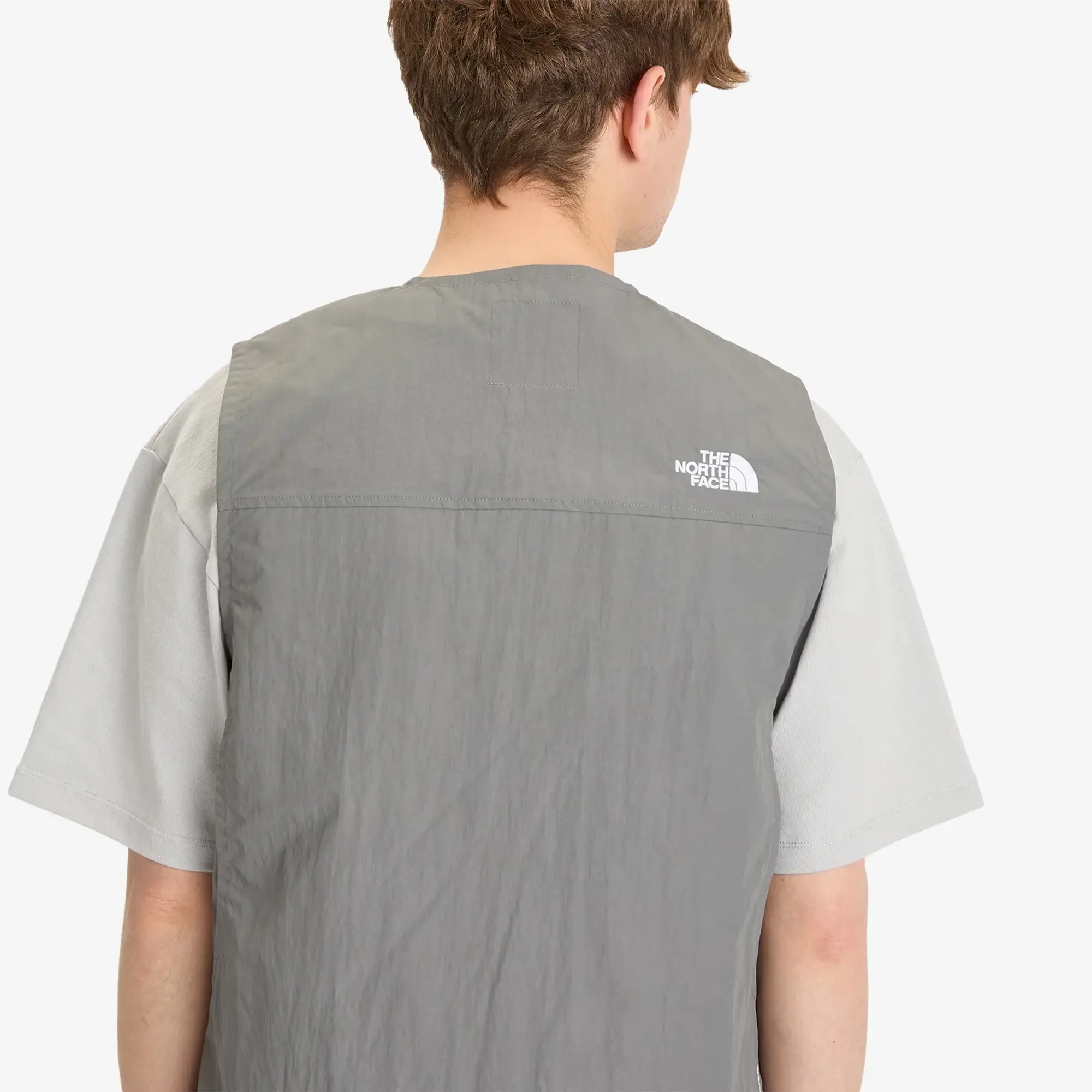 The North Face Men's Mountain Wind Vest Smoked Pearl