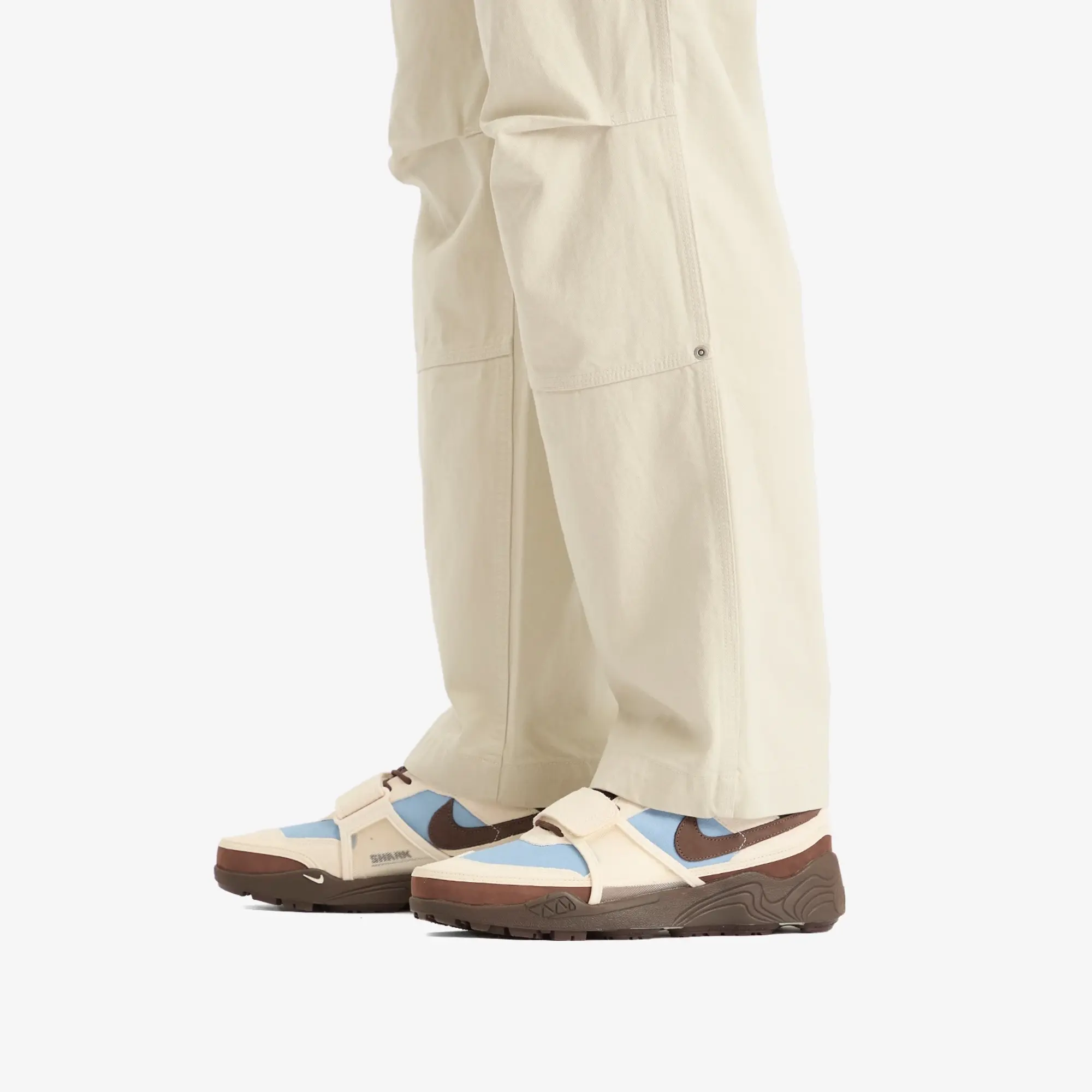 Nike x Travis Scott Zoom Field Jaxx Sneaker Blue/Brown/Ivory