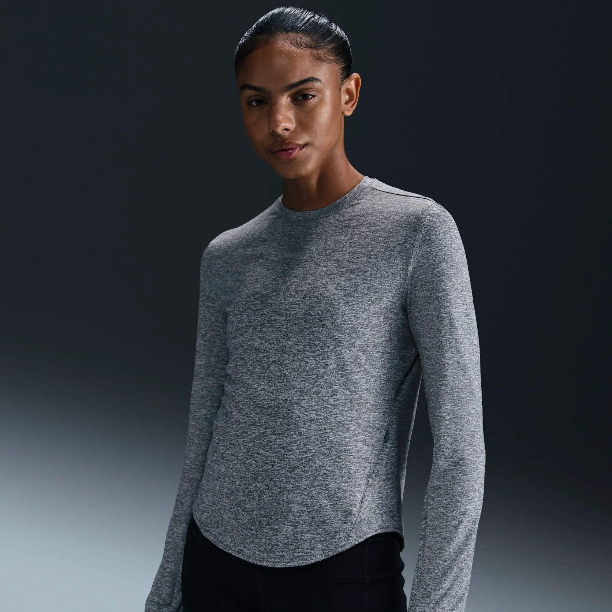 Nike Swift Women's Dri-FIT UV Long-Sleeve Crew-Neck Running Top - Grey - Polyester/Elastane