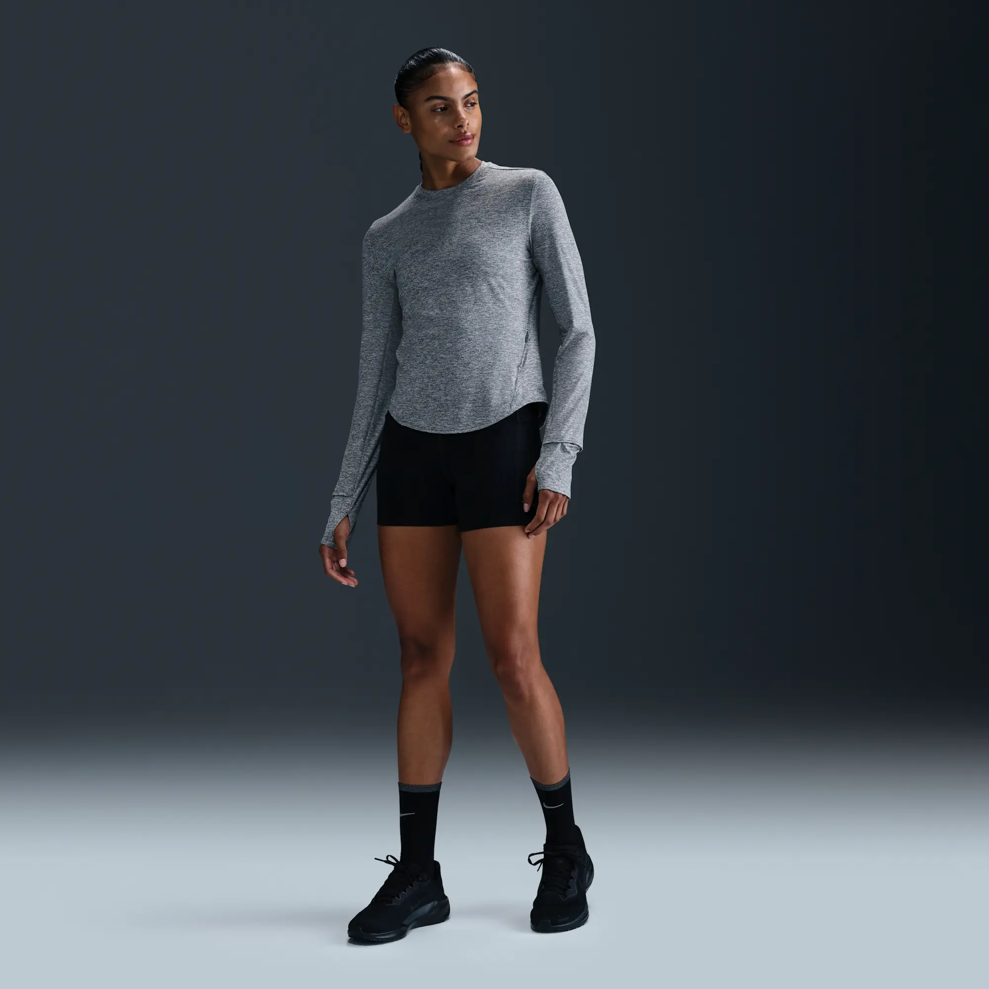 Nike Swift Women's Dri-FIT UV Long-Sleeve Crew-Neck Running Top - Grey - Polyester/Elastane