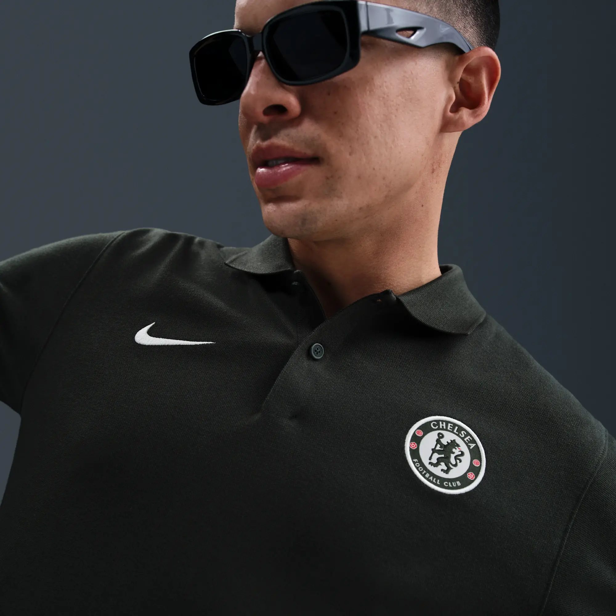 Chelsea F.C. The Nike Polo Men's Nike Dri-FIT Football Polo - Green - Cotton/Polyester