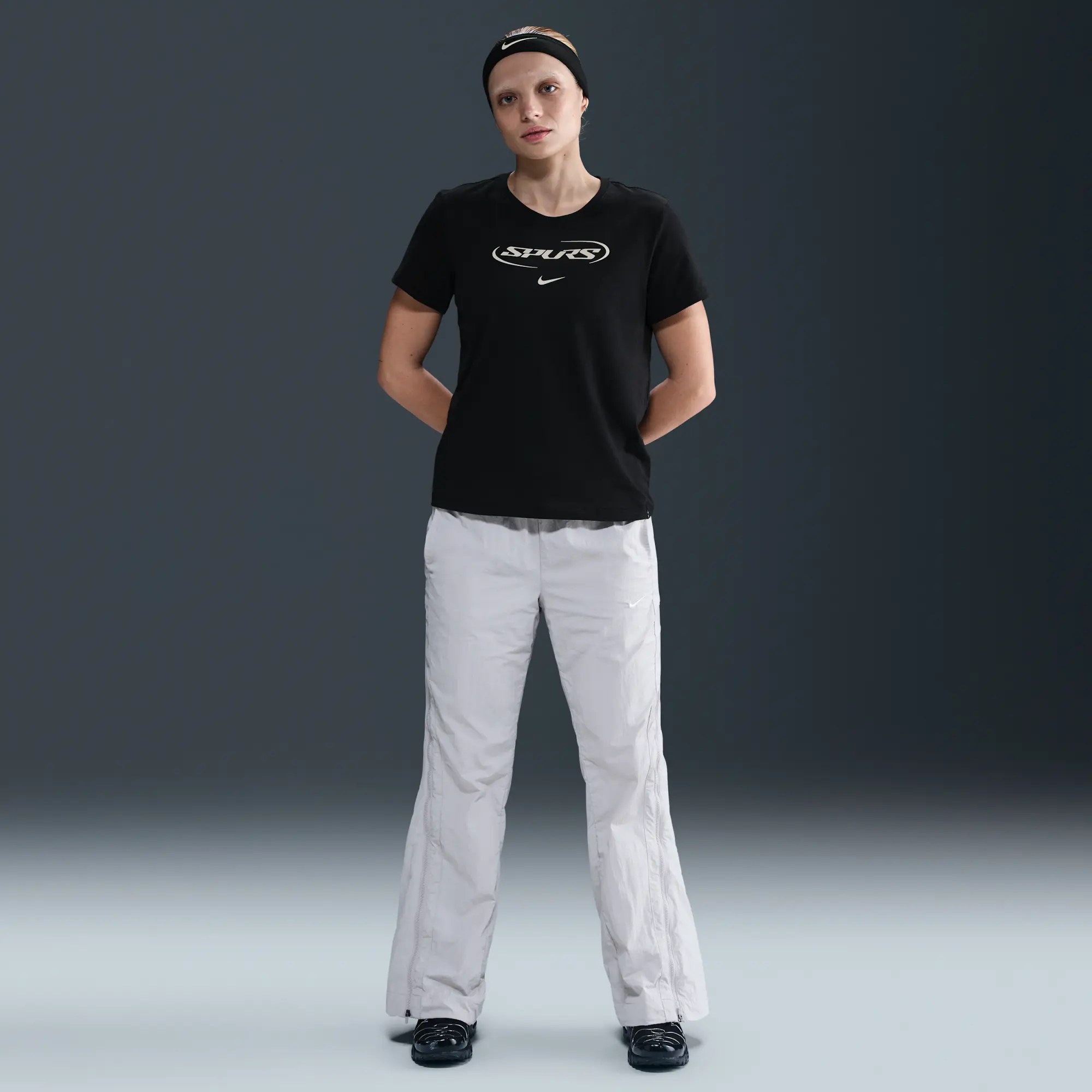 Tottenham Hotspur Women's Nike Football T-Shirt - Black - Cotton
