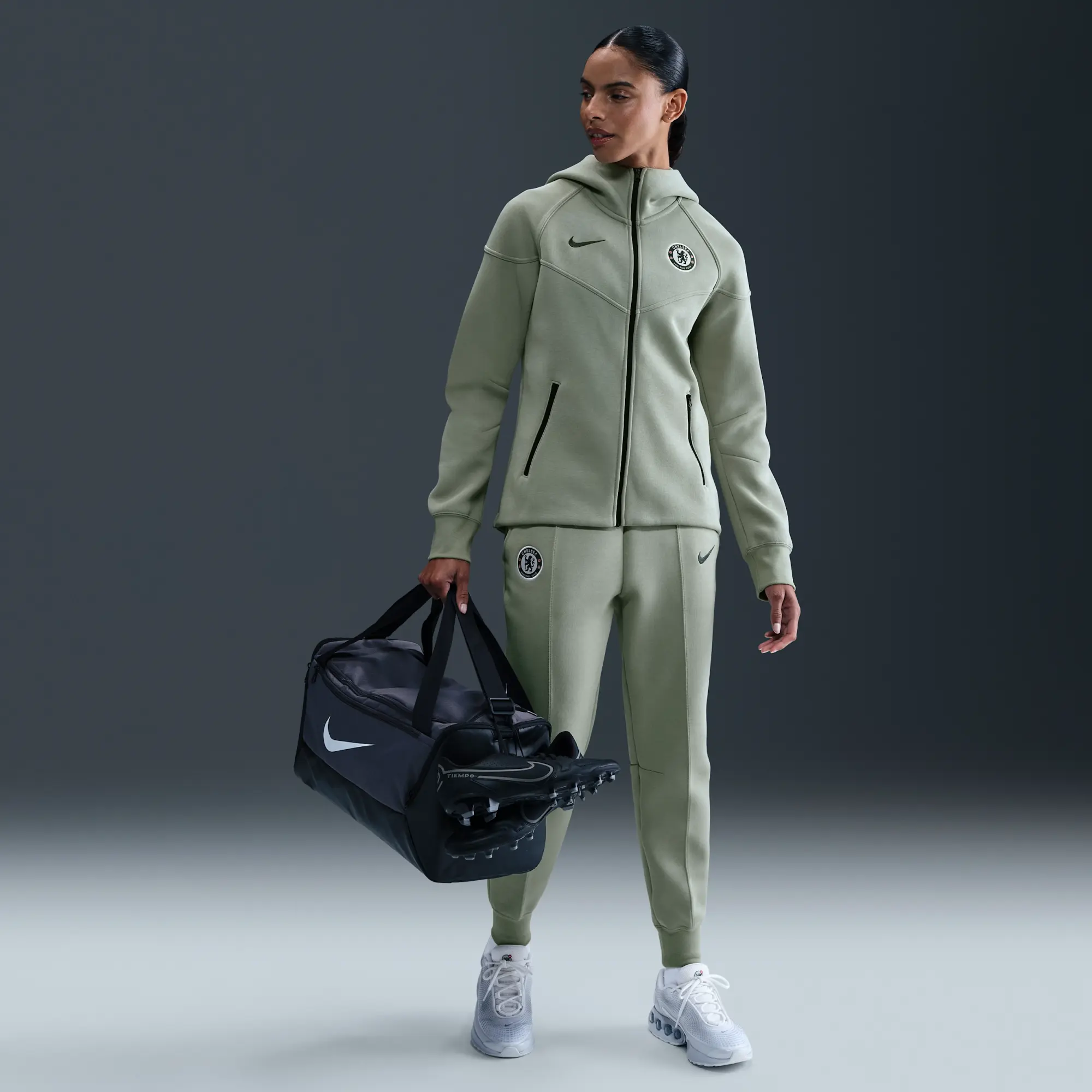 Chelsea F.C. Tech Windrunner Women's Nike Football Fleece Full-Zip Hoodie - Green - Cotton/Polyester