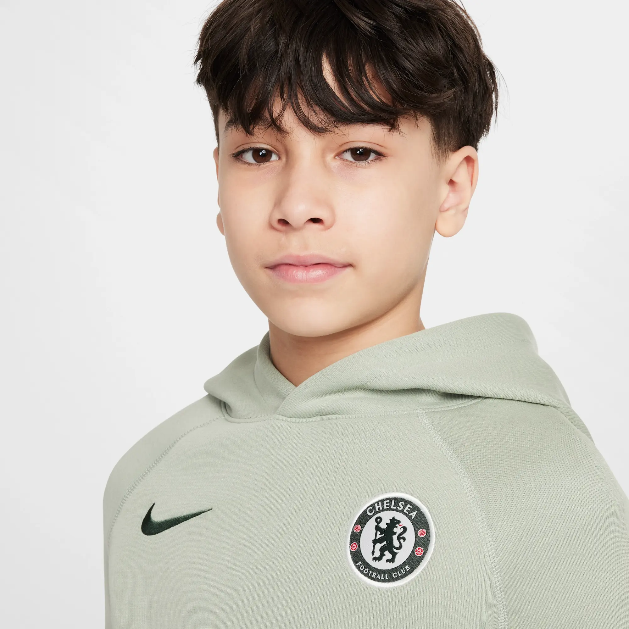 Chelsea F.C. Tech Older Kids' (Boys') Nike Football Fleece Pullover Hoodie - Green - Cotton/Polyester