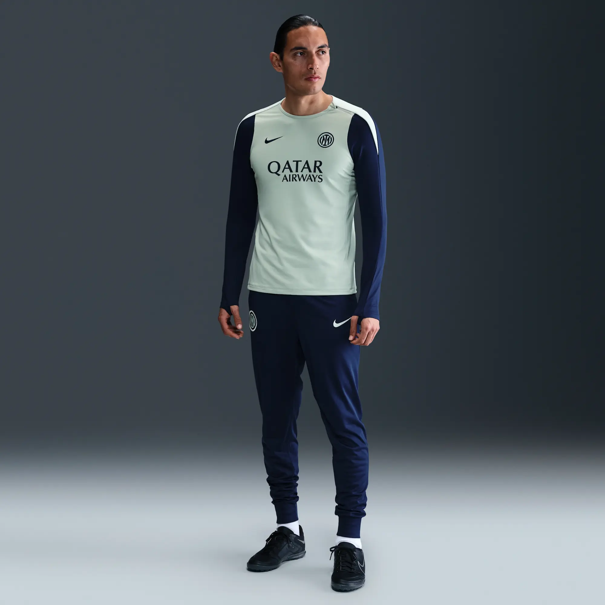 Inter Milan Strike Women's Nike Dri-FIT Football Crew-Neck Knit Top - Grey - Polyester/Elastane