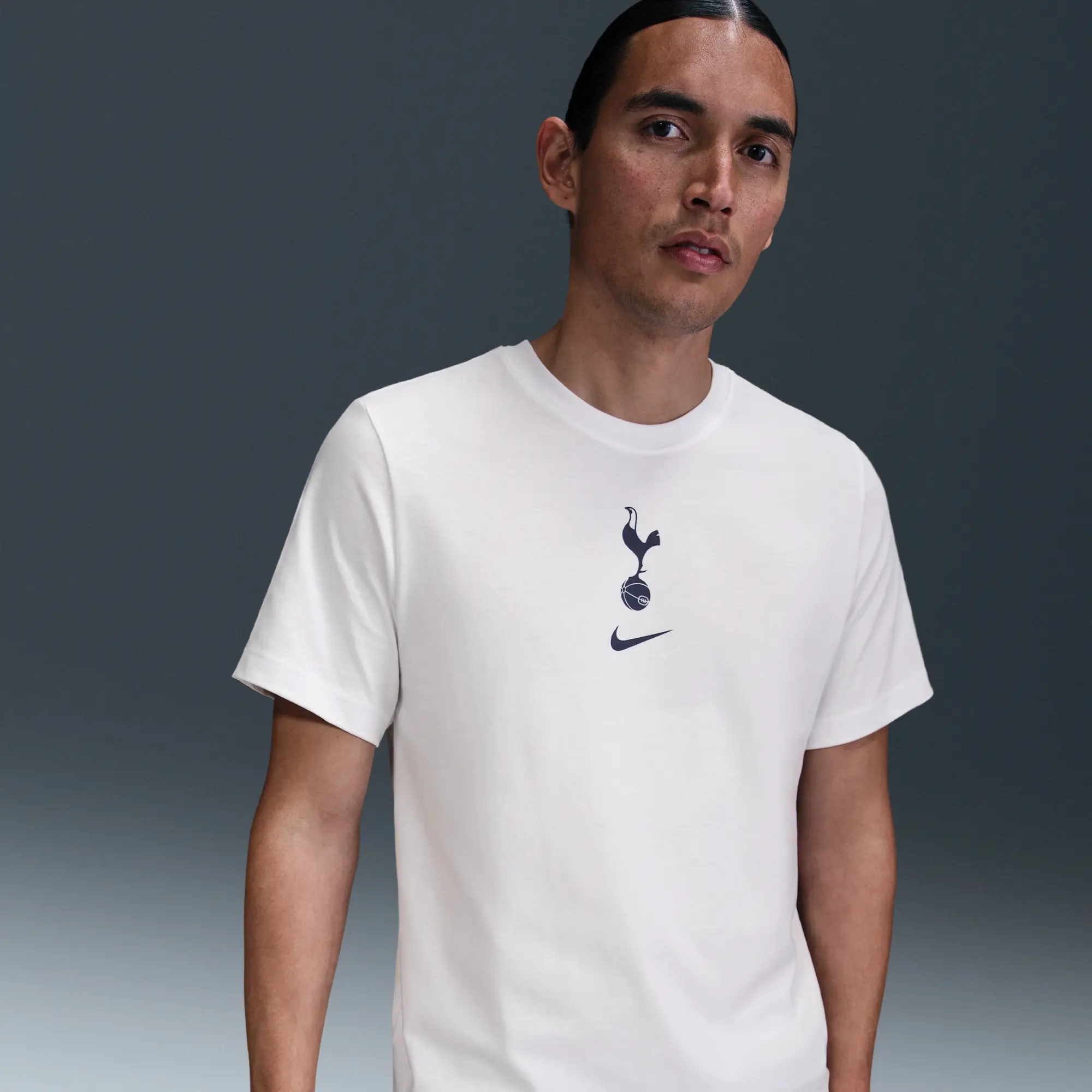Tottenham Hotspur Men's Nike Football T-Shirt - White - Cotton