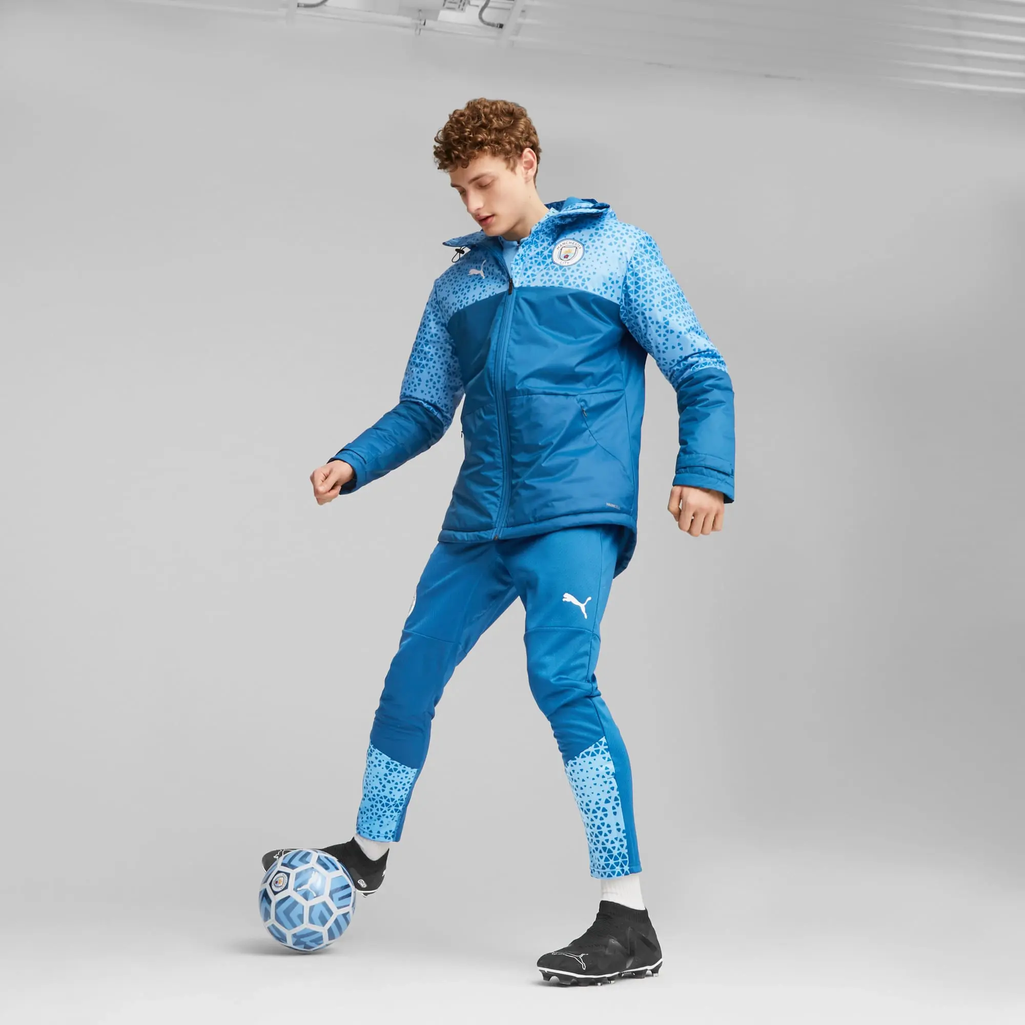 PUMA Manchester City Football Graphic Winter Jacket, Lake Blue/Light Blue, size 3XL