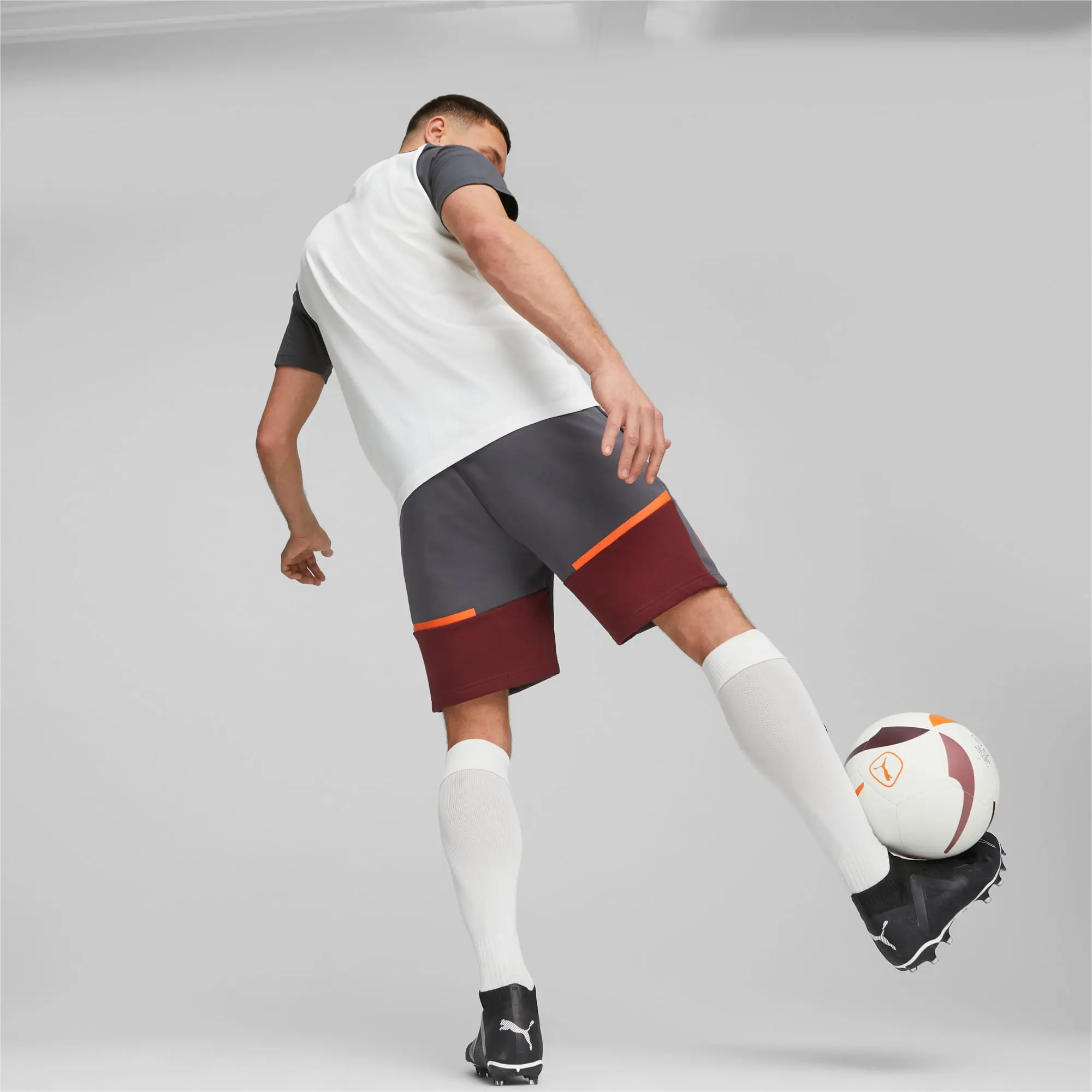 PUMA Manchester City Football Casuals Shorts, Strongray/Aubergine, size 3XL