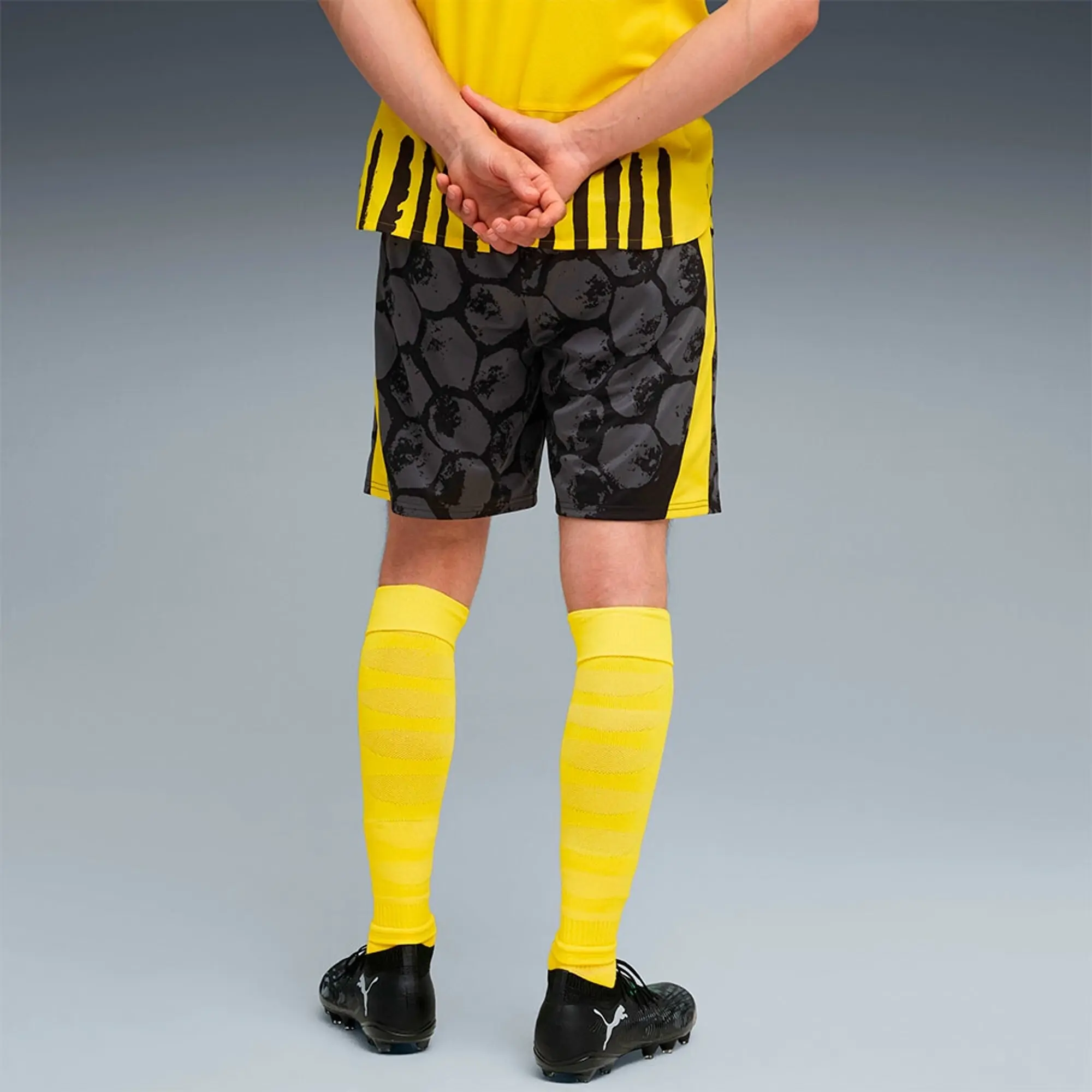 PUMA Kid Super x Borussia Dortmund Shorts Men, Black/Faster Yellow, size 3XL