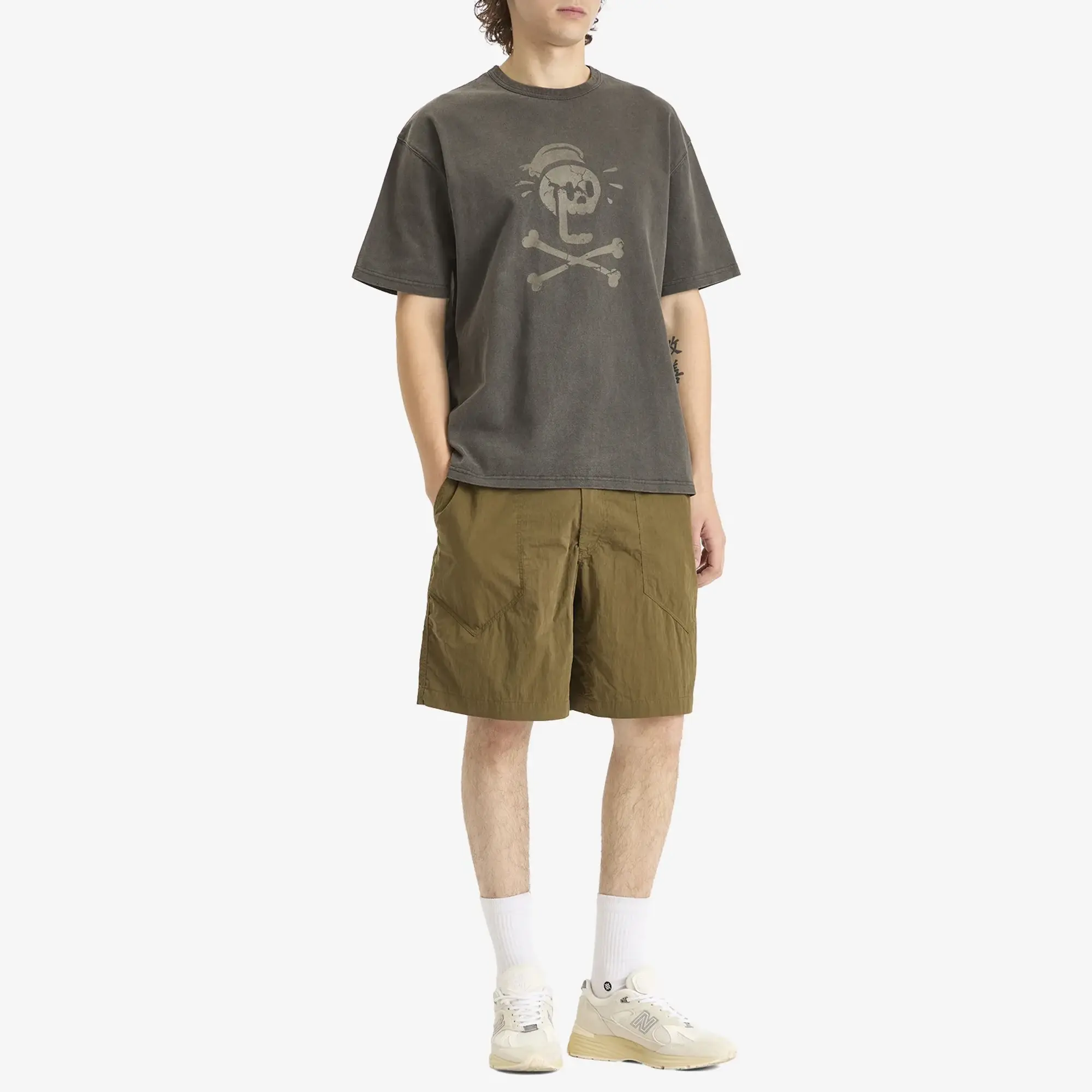 FrizmWORKS Men's Black Flag Pigment Dye T-Shirt Charcoal