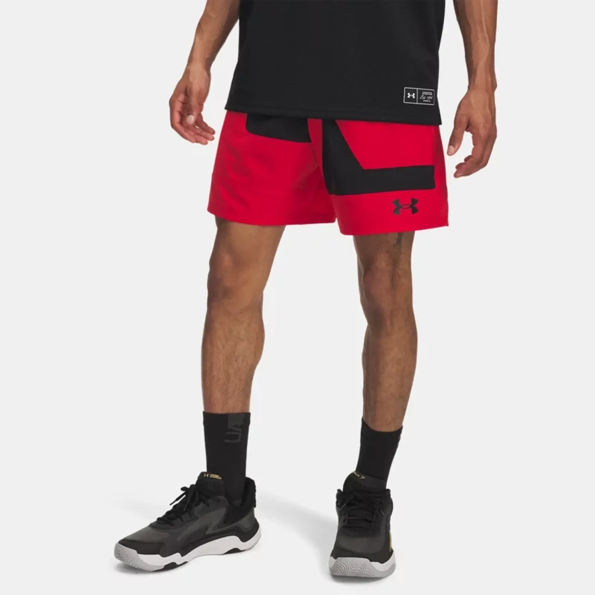 Under Armour  Zone Woven Graphic Men's 7'' Shorts Red / Black / Black L