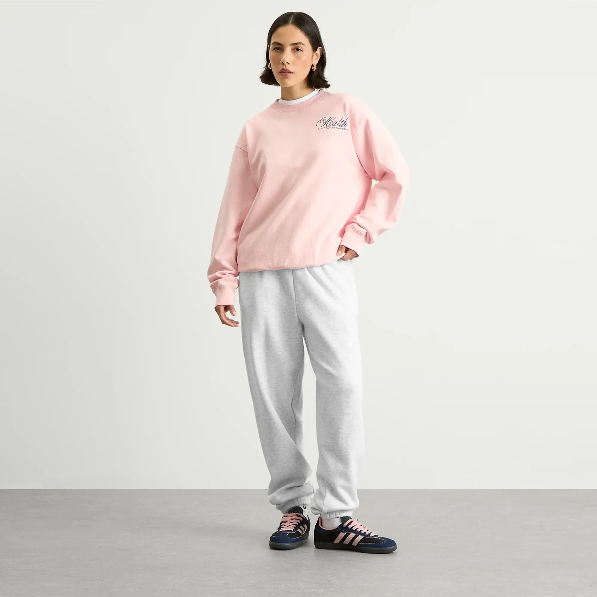 Sporty & Rich Women's Health Script Crew Sweatshirt Pink Dolphin