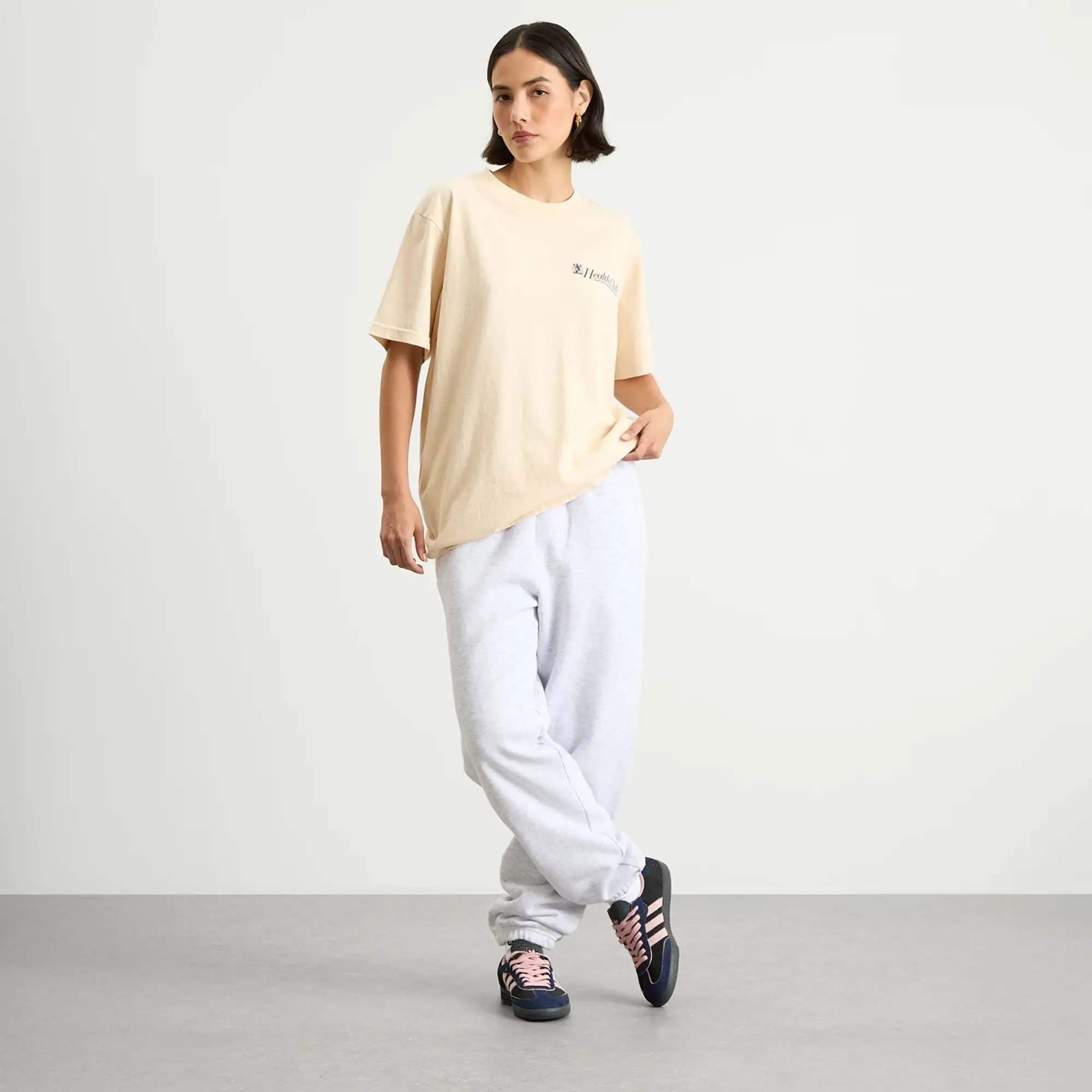 Sporty & Rich Women's Lion Health T-Shirt Cream