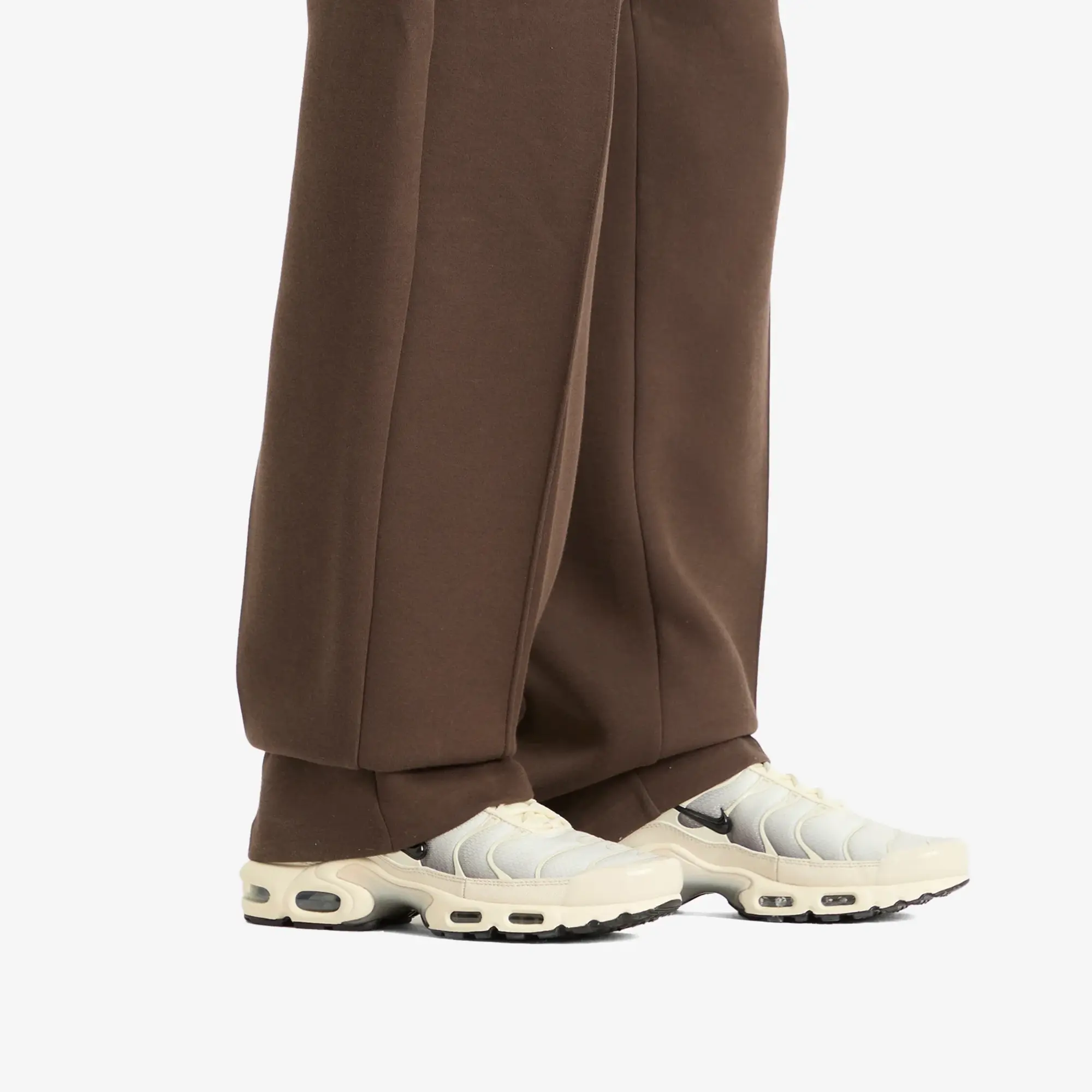 Nike Men's Air Max Plus Og Sneaker Brown/Pearl/Stone