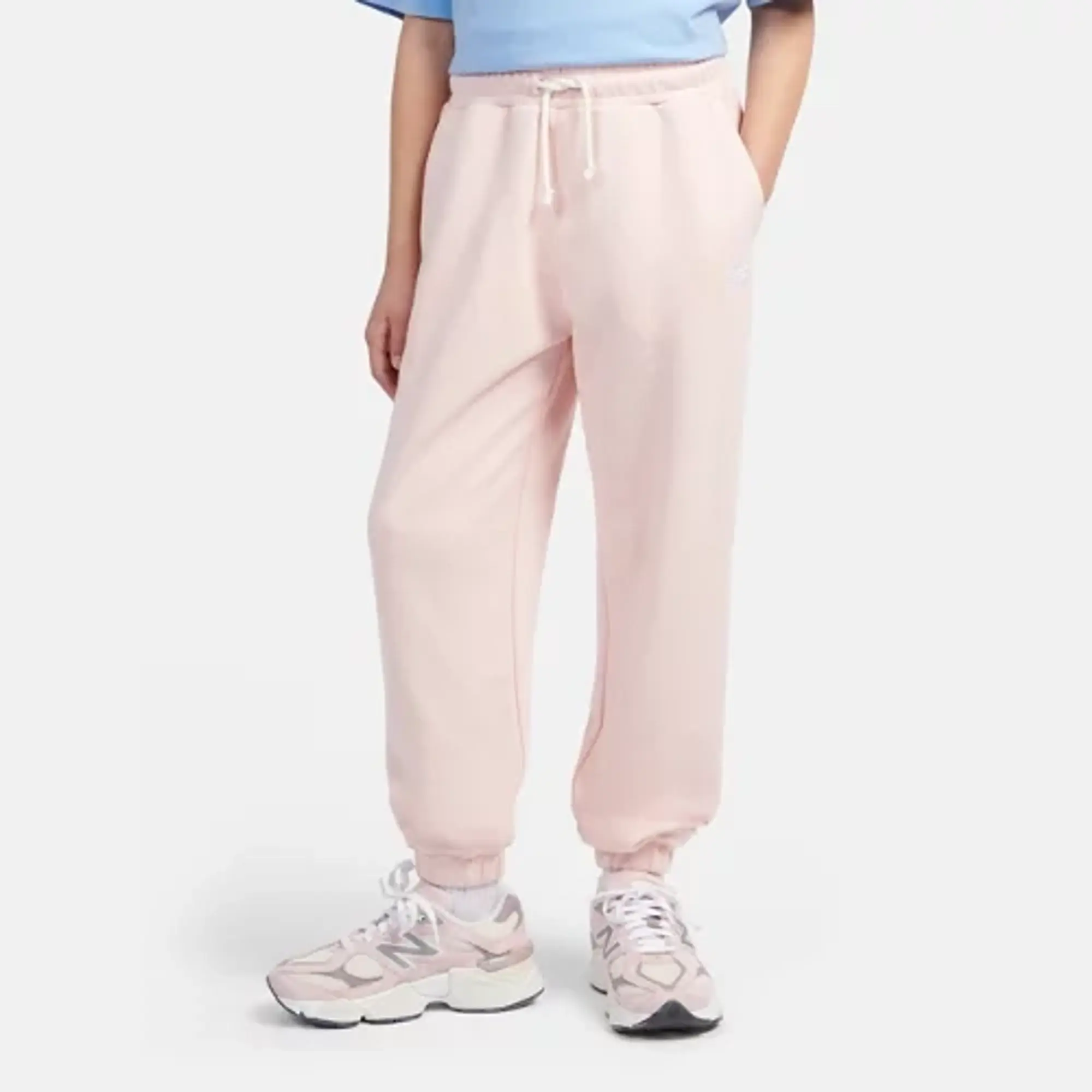 New Balance Girls FT Small Logo Jogger in Pink Cotton