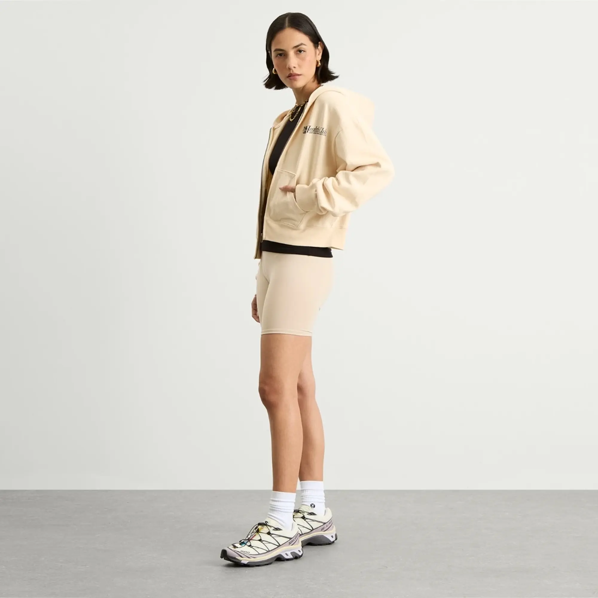 Sporty & Rich Women's Lion Health Cropped Zip Hoodie Cream