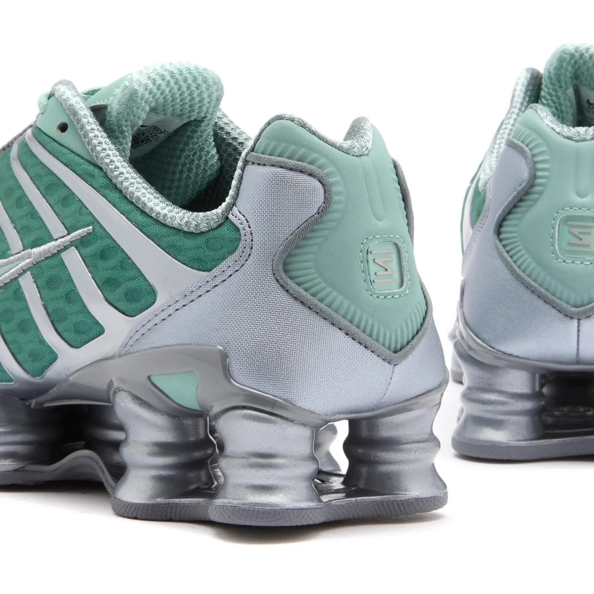 Nike Women's Shox Tl W Sneaker Cannon/Grey