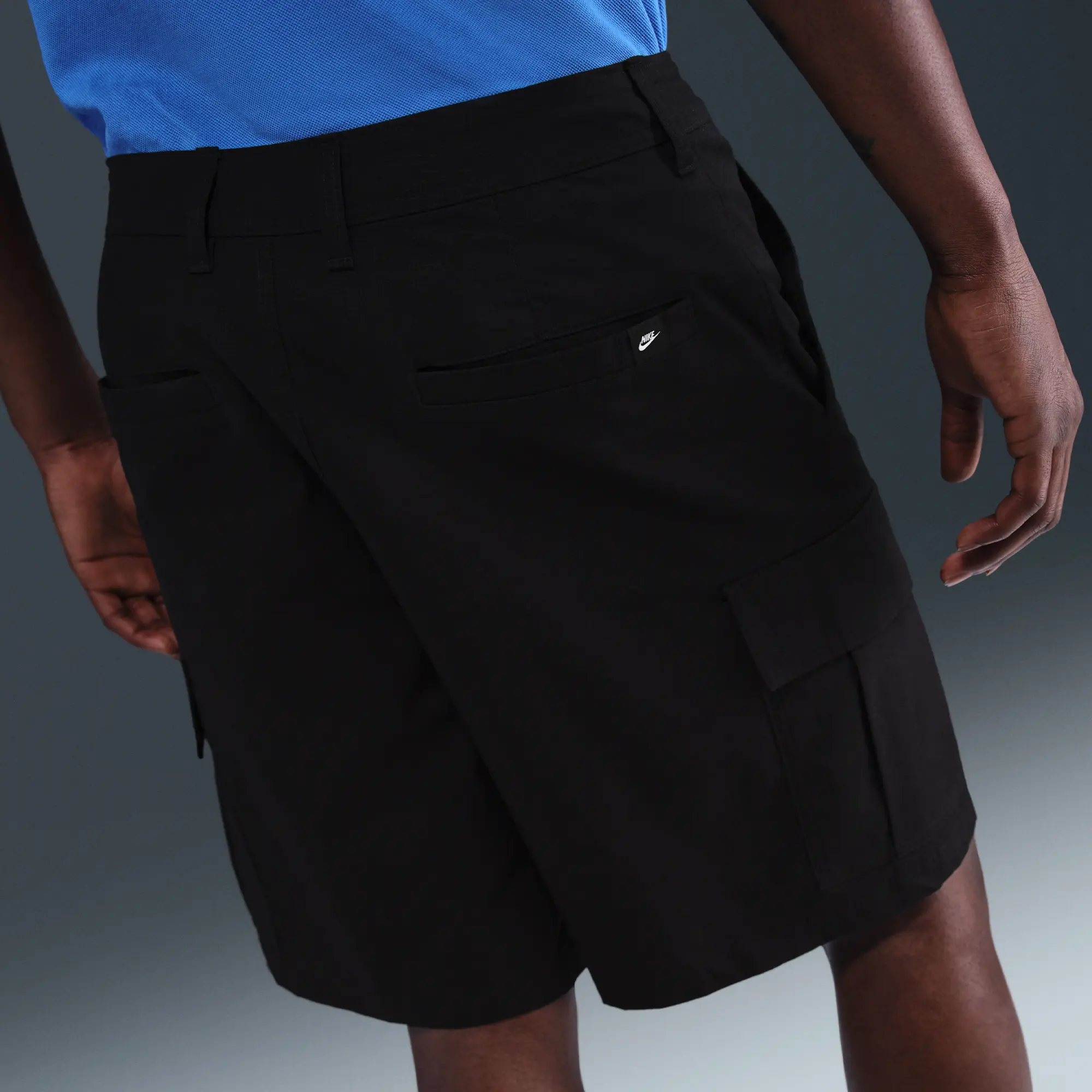 Nike Club Men's Woven Cargo Shorts - Black - Cotton/Elastane