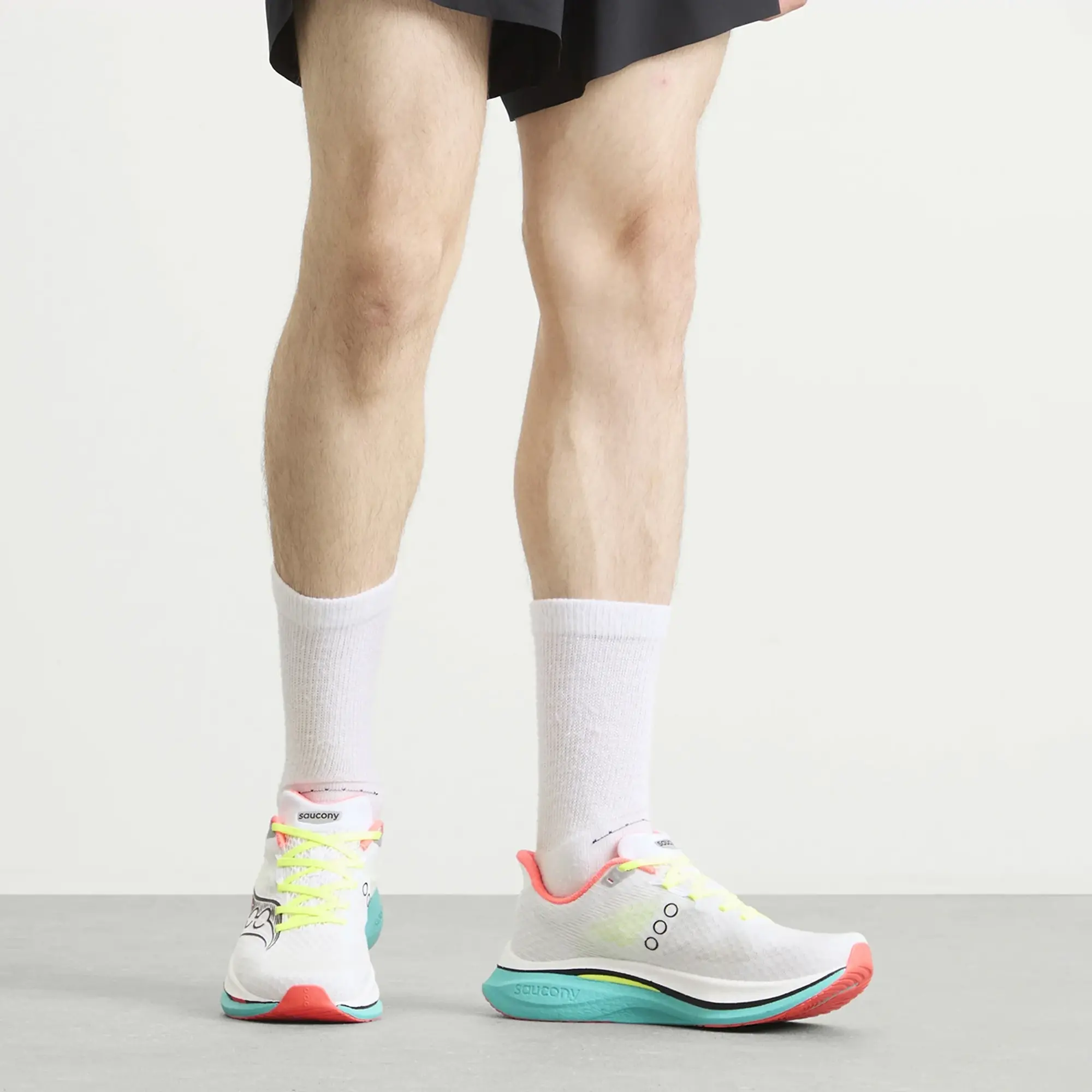 Saucony - Endorphin Speed 5 in White