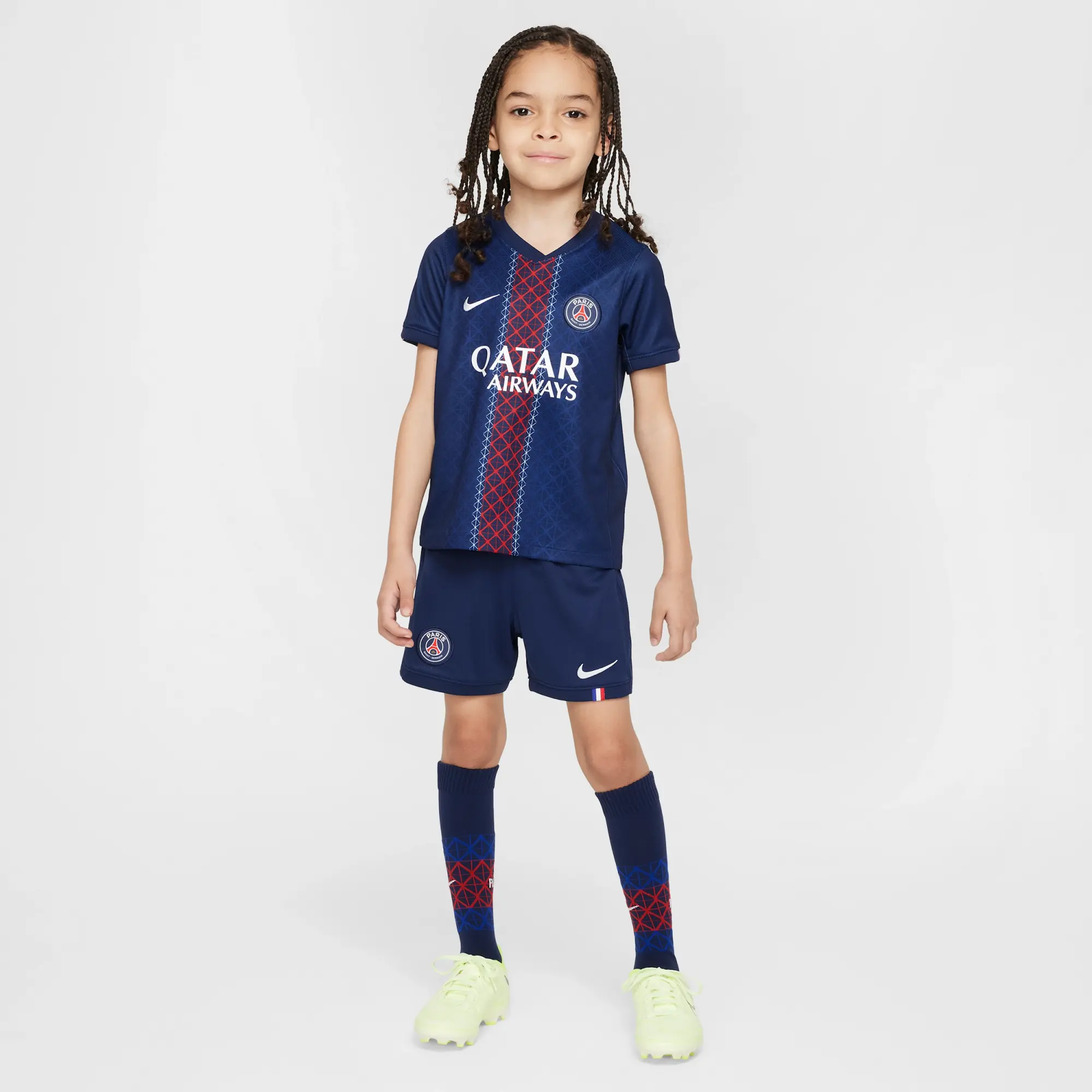Paris Saint-Germain 2025/26 Stadium Home Younger Kids' Nike Football Replica 3-Piece Kit - Blue - Polyester