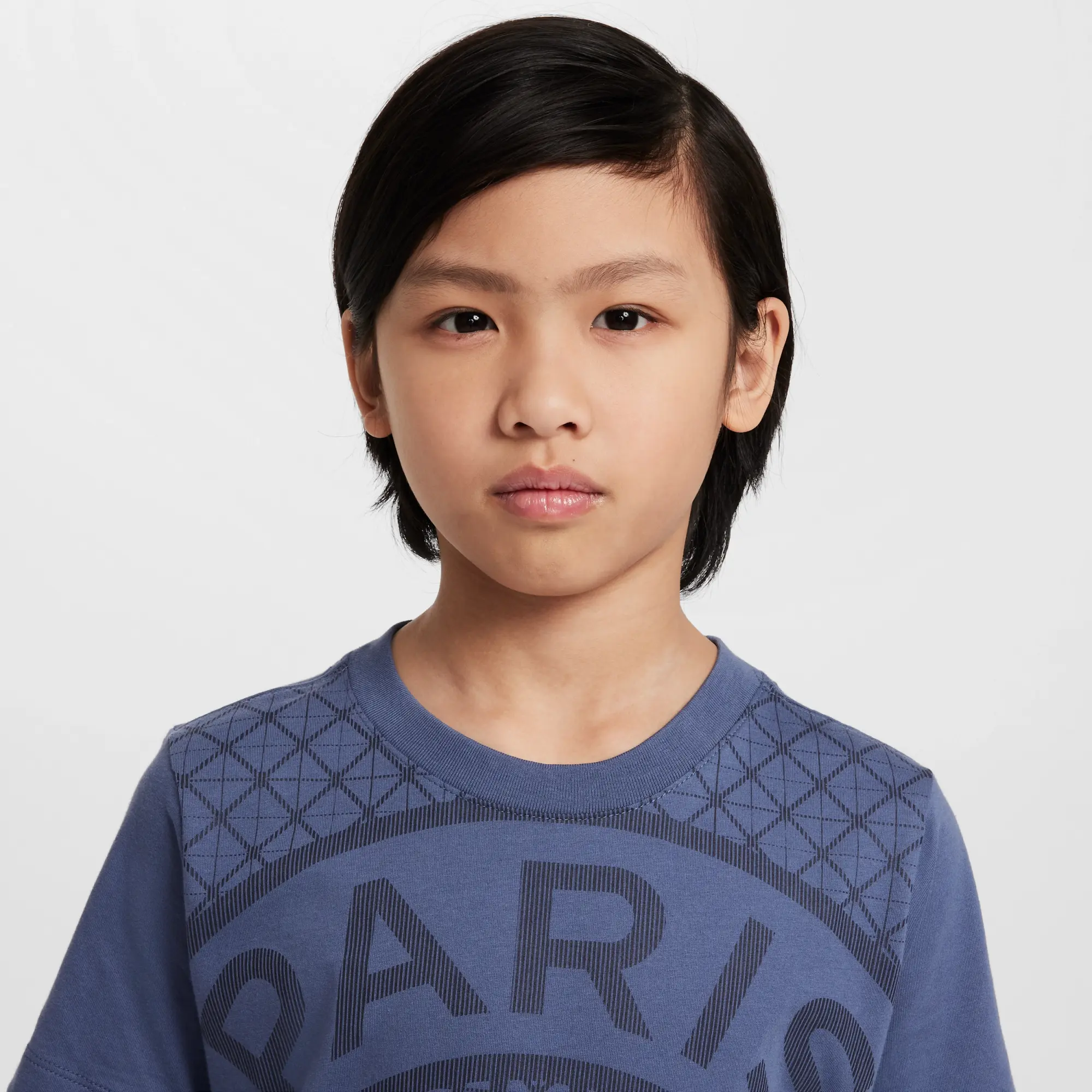 Paris Saint-Germain Older Kids' Nike Football Seasonal Print T-Shirt - Blue - Cotton