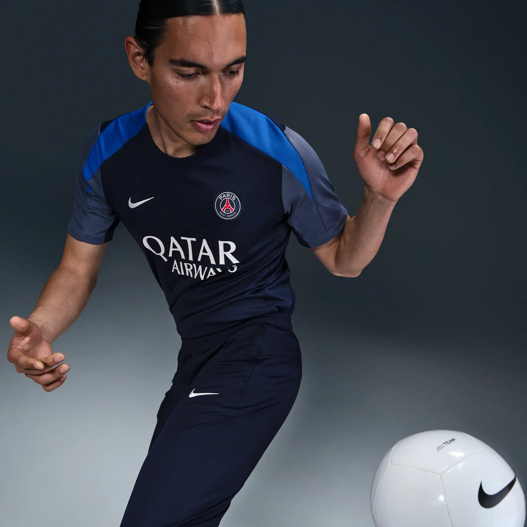 Paris Saint-Germain Strike Men's Nike Dri-FIT Football Short-Sleeve Top - Blue - Polyester