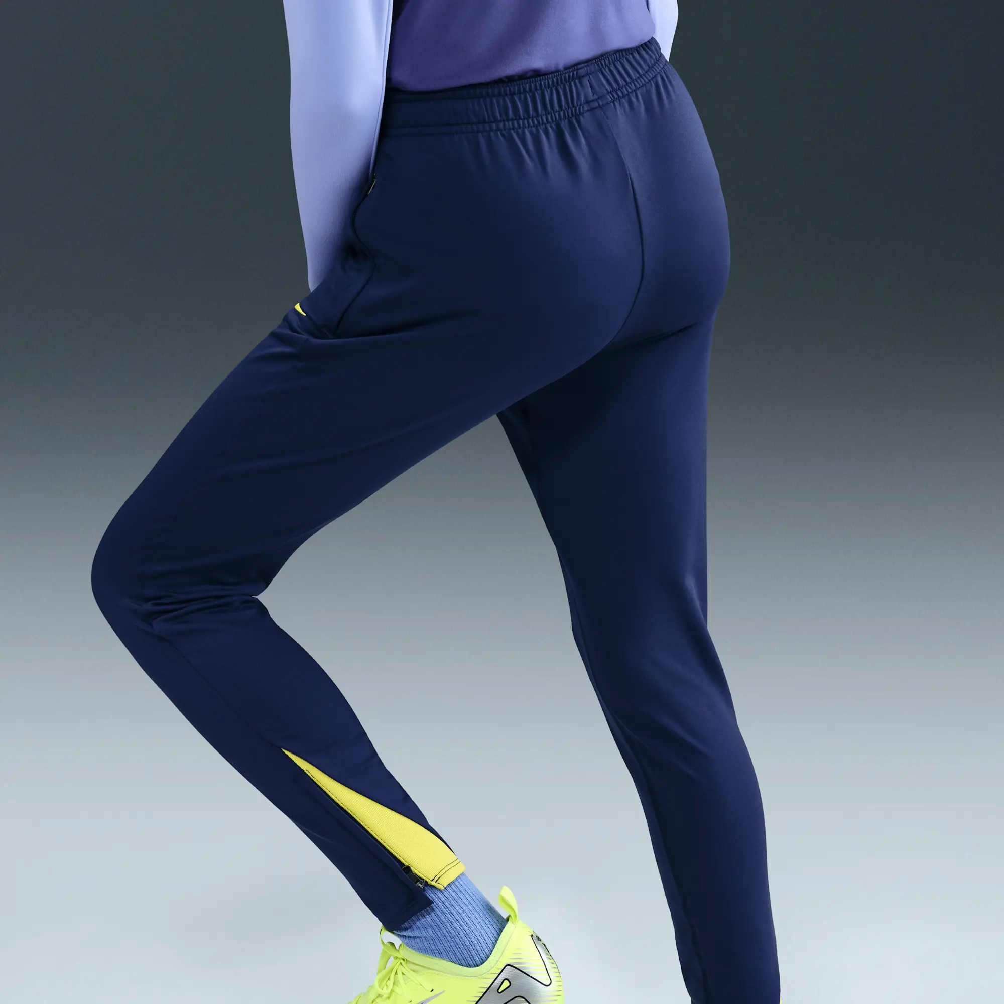 Atlético Madrid Strike Older Kids' Nike Dri-FIT Football Knit Pants - Blue - Polyester/Elastane